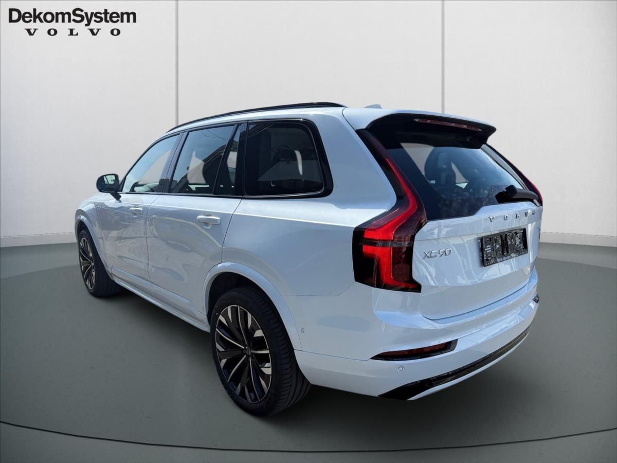 Volvo XC90, 2,0 T8 Plus Dark   4695 - fotka 4