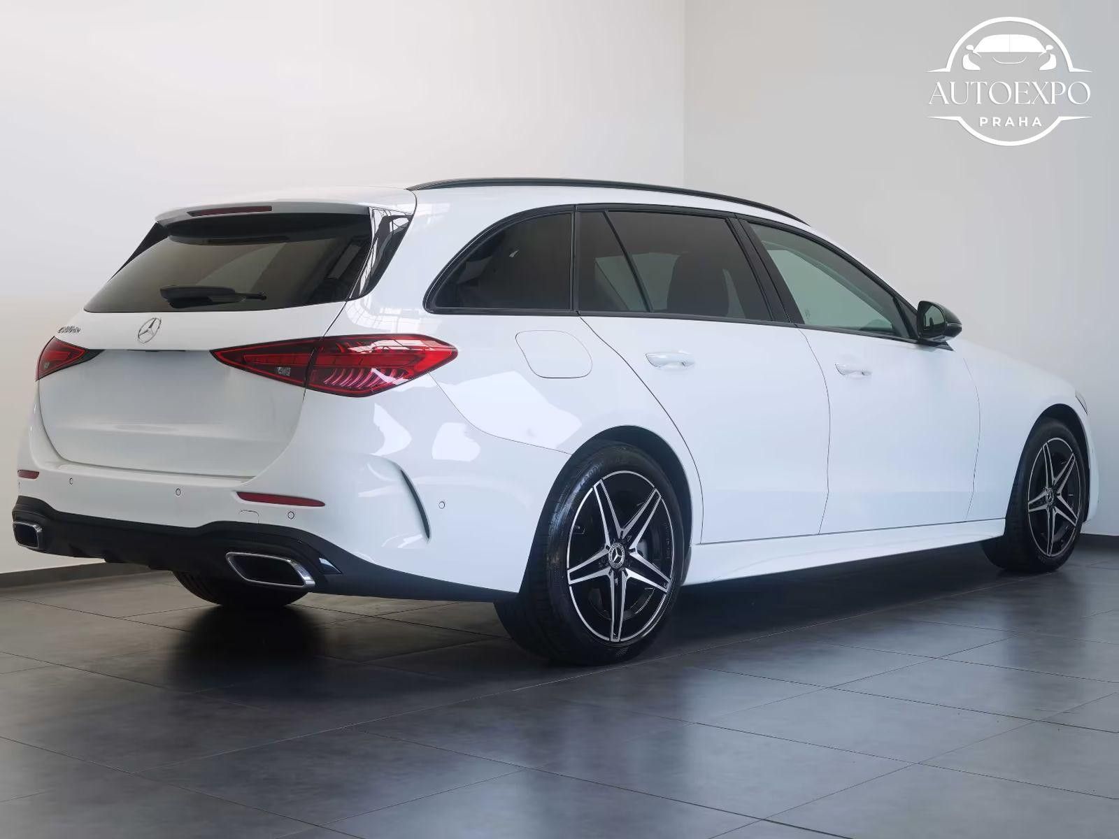 Mercedes-Benz Třídy C, C 300 de T AMG Line - fotka 3