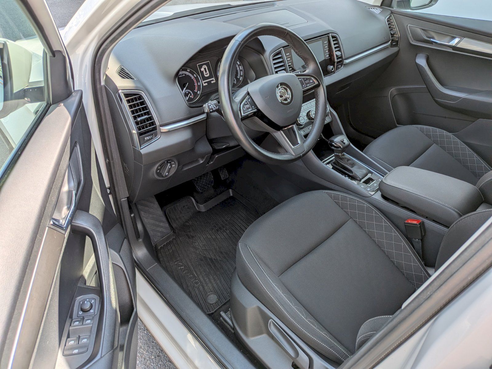 Škoda Karoq, AMB 1.5 TSI / 110kW /A7F - fotka 6