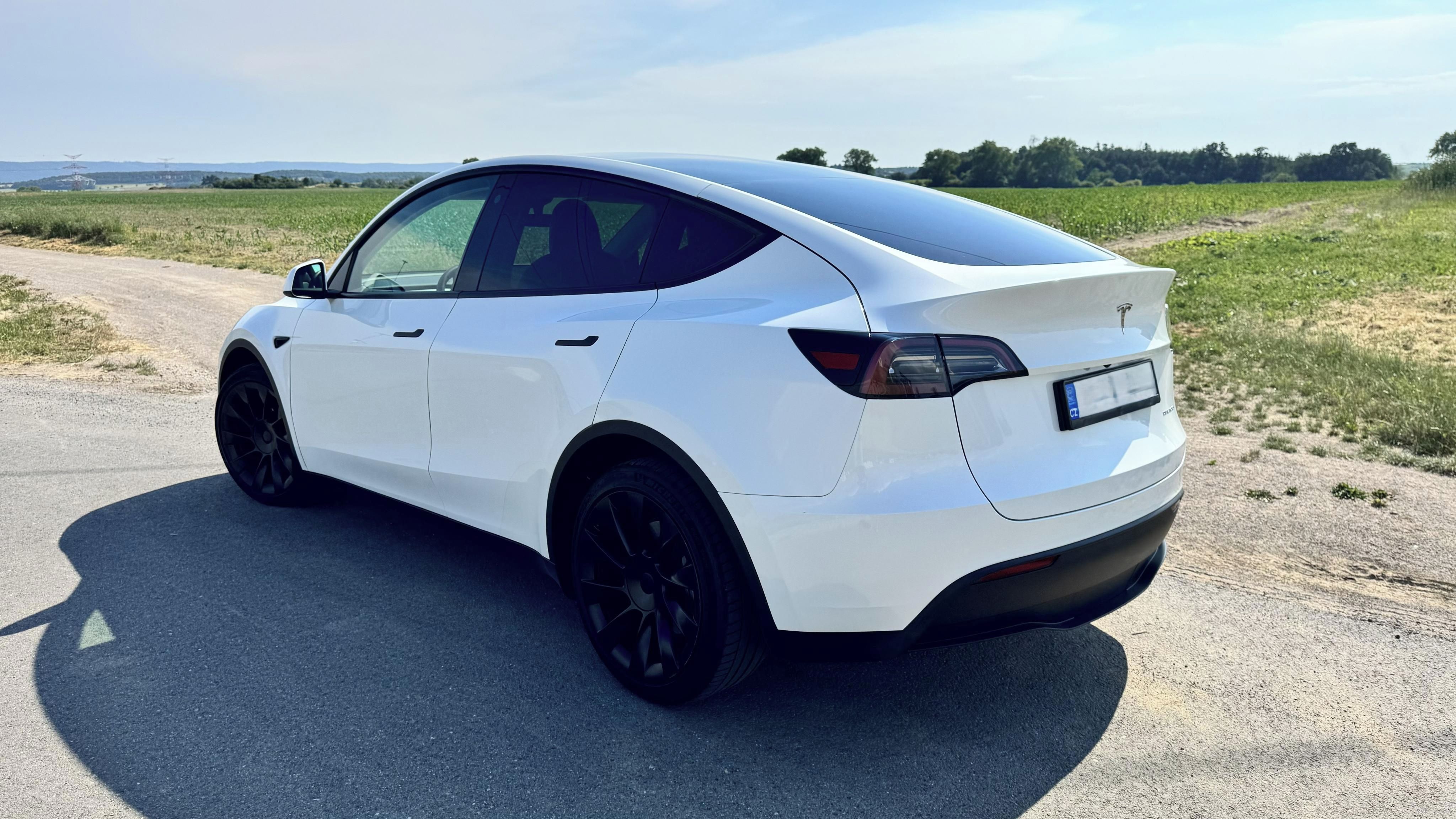 Tesla Model Y, LongRangeAWD/Záruka/2xPNEU20´´ - fotka 5