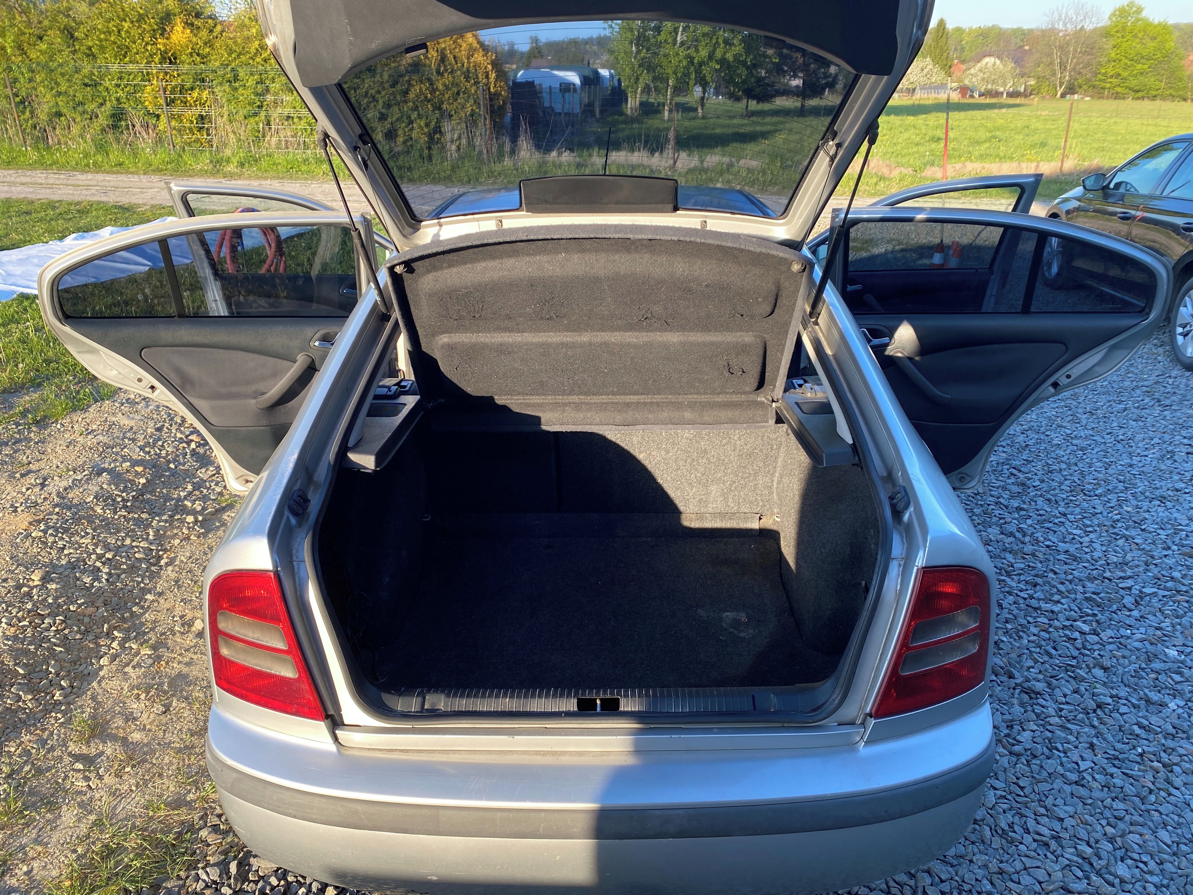 Škoda Octavia, 1.9 TDI po STK + TZ - fotka 4