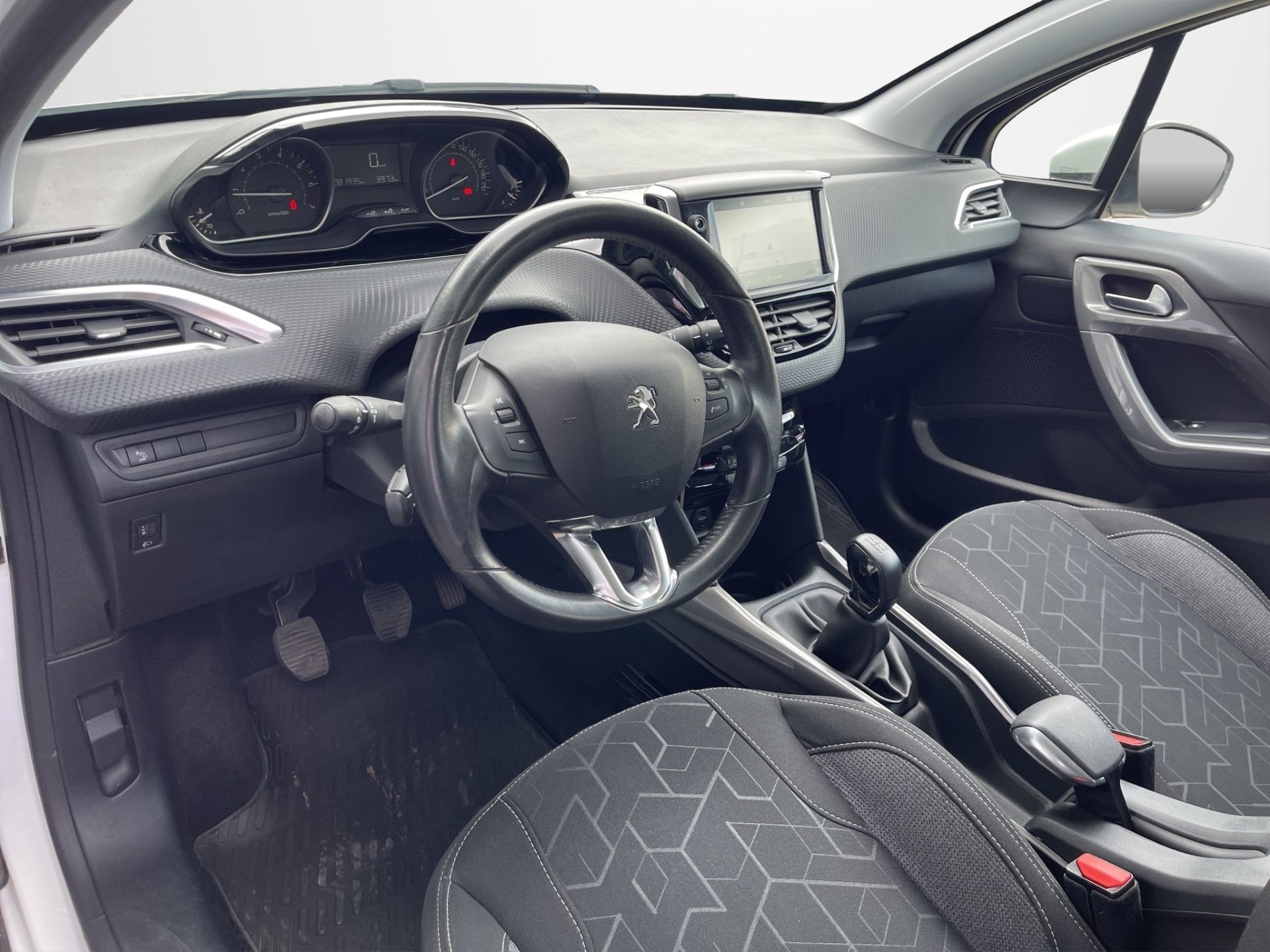 Peugeot 2008, 1.2i 60 kW PureTech Active - fotka 5