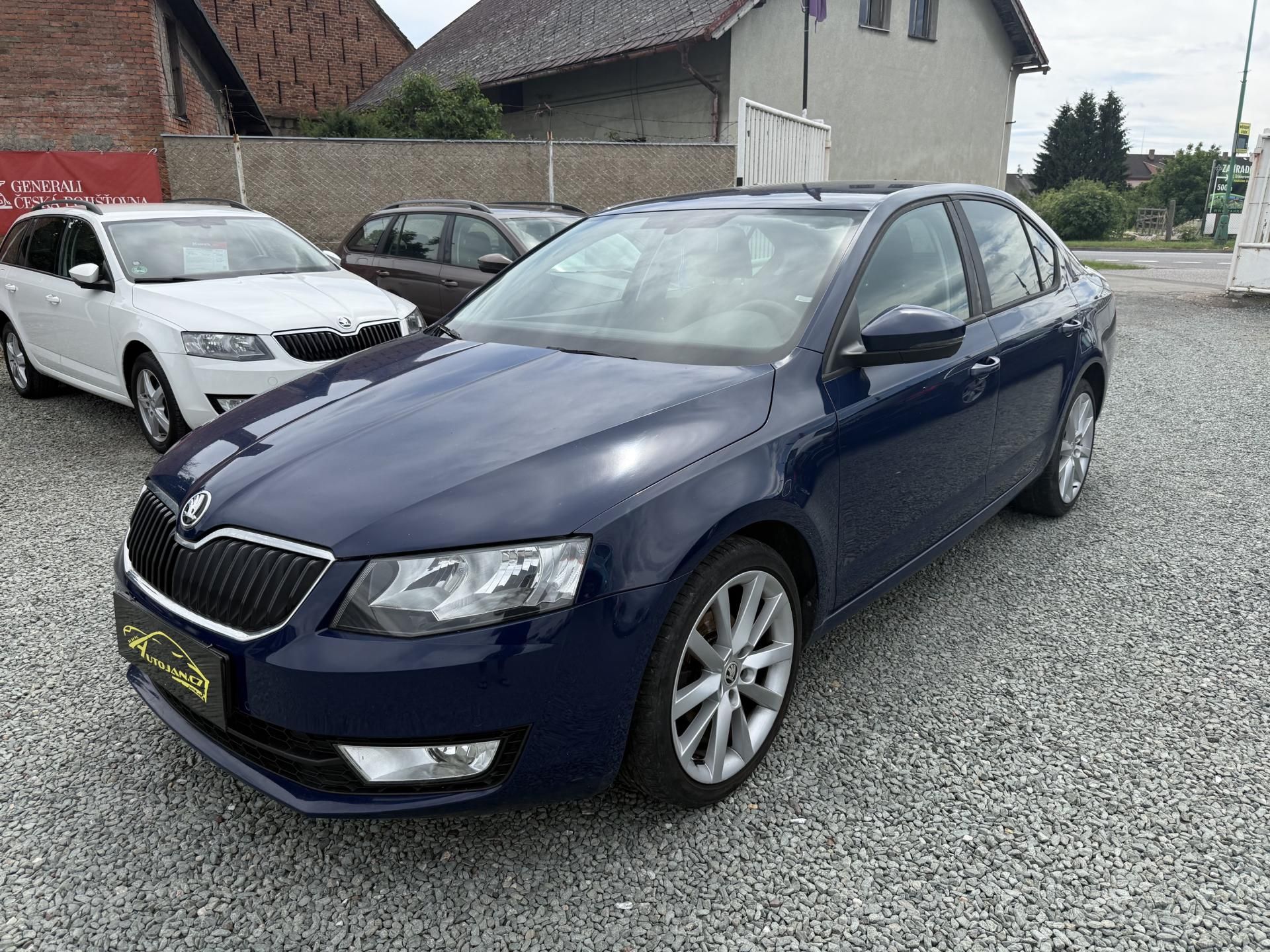 Škoda Octavia, 1.6 TDI ELEGANCE - fotka 3