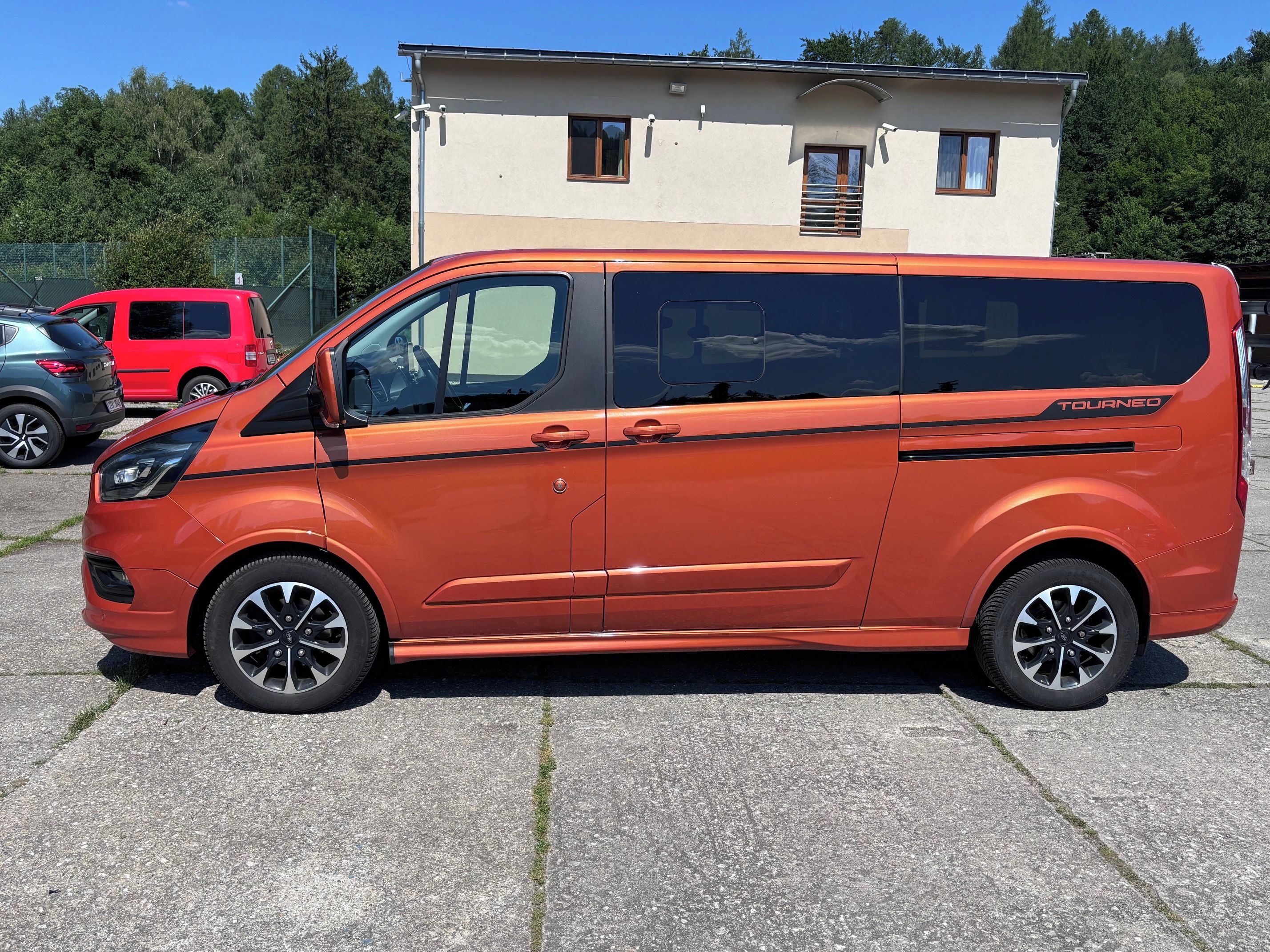 Ford Tourneo Custom, L2Sport 2.0 Orange Glow, 2018, - fotka 4