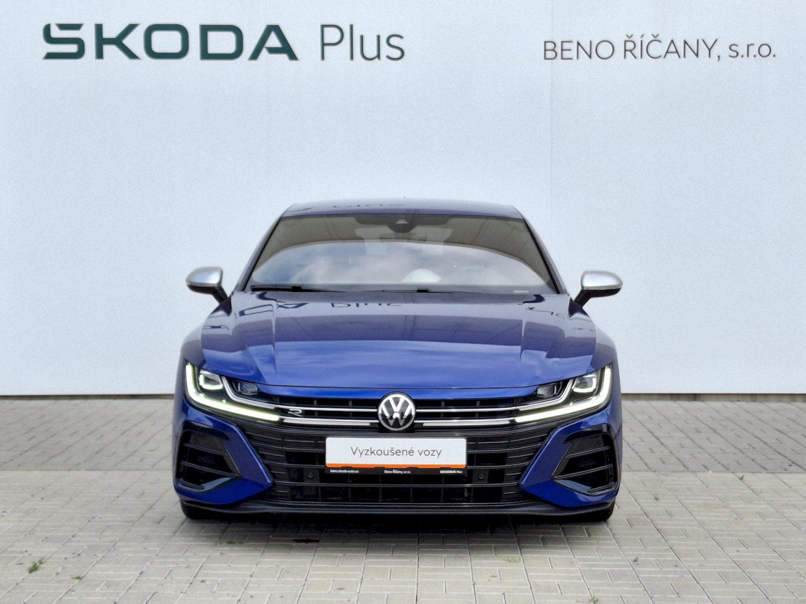 Volkswagen Arteon, R DSG 4Motion 2,0TSi 235kW - fotka 4
