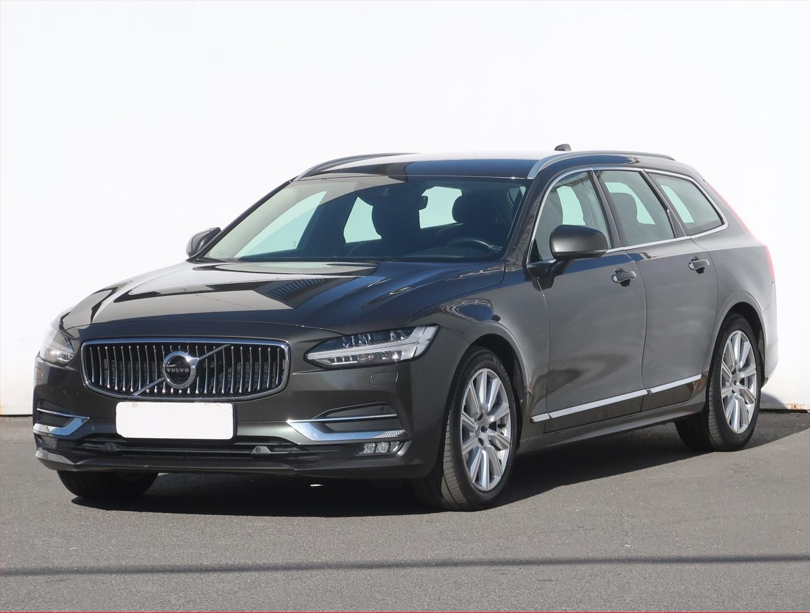 Volvo V90, D5 AWD, 4X4, Automat - fotka 2