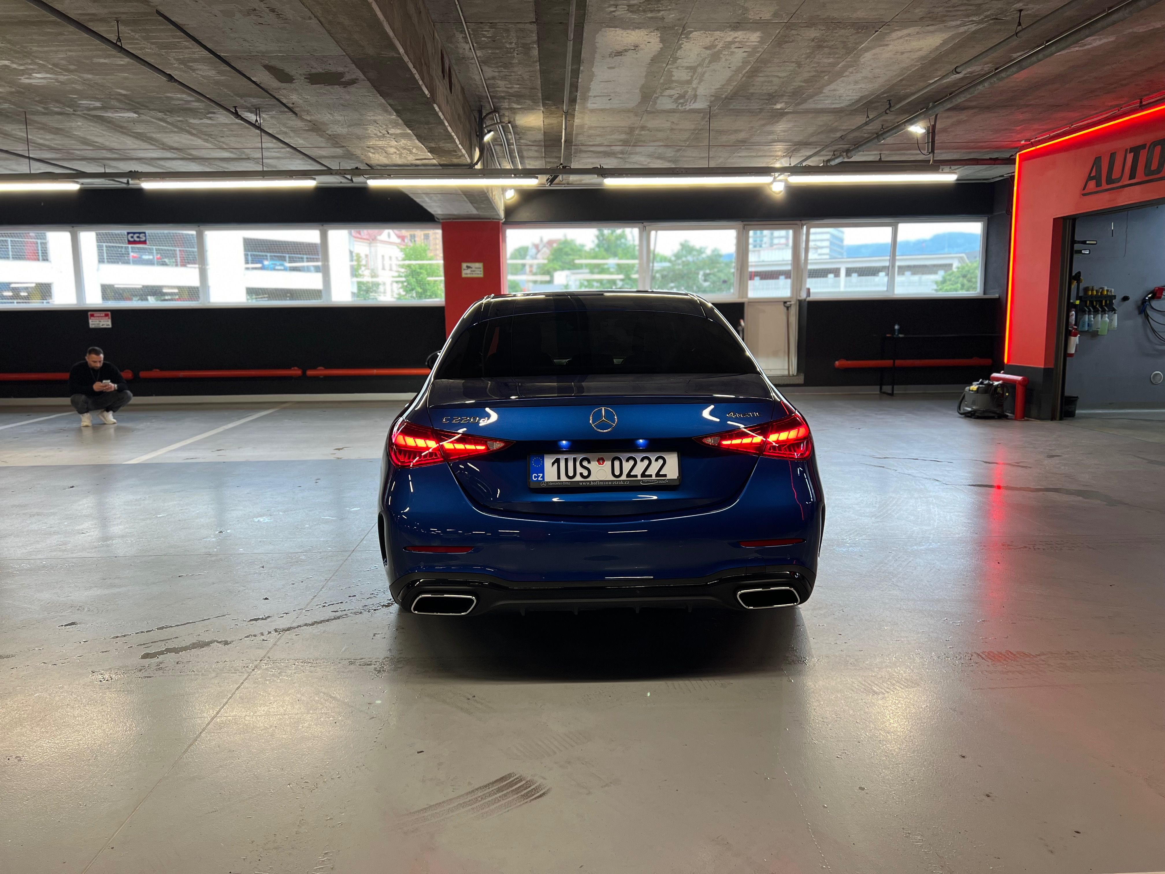 Mercedes-Benz Třídy C, Mercedes Benz C220d 4Matic - fotka 6