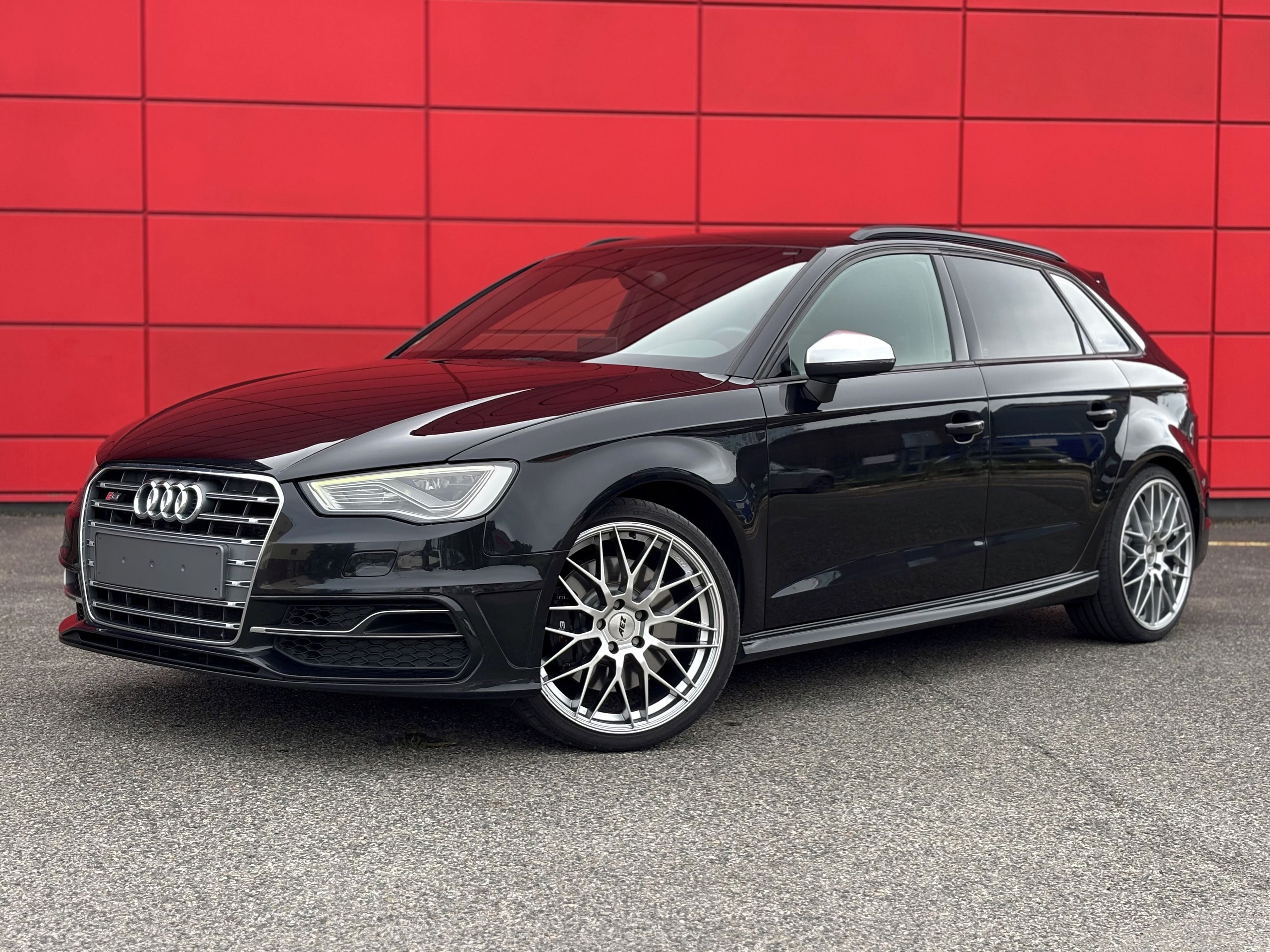 Audi S3, 2.0 TFSI 221kW Quattro Manuál