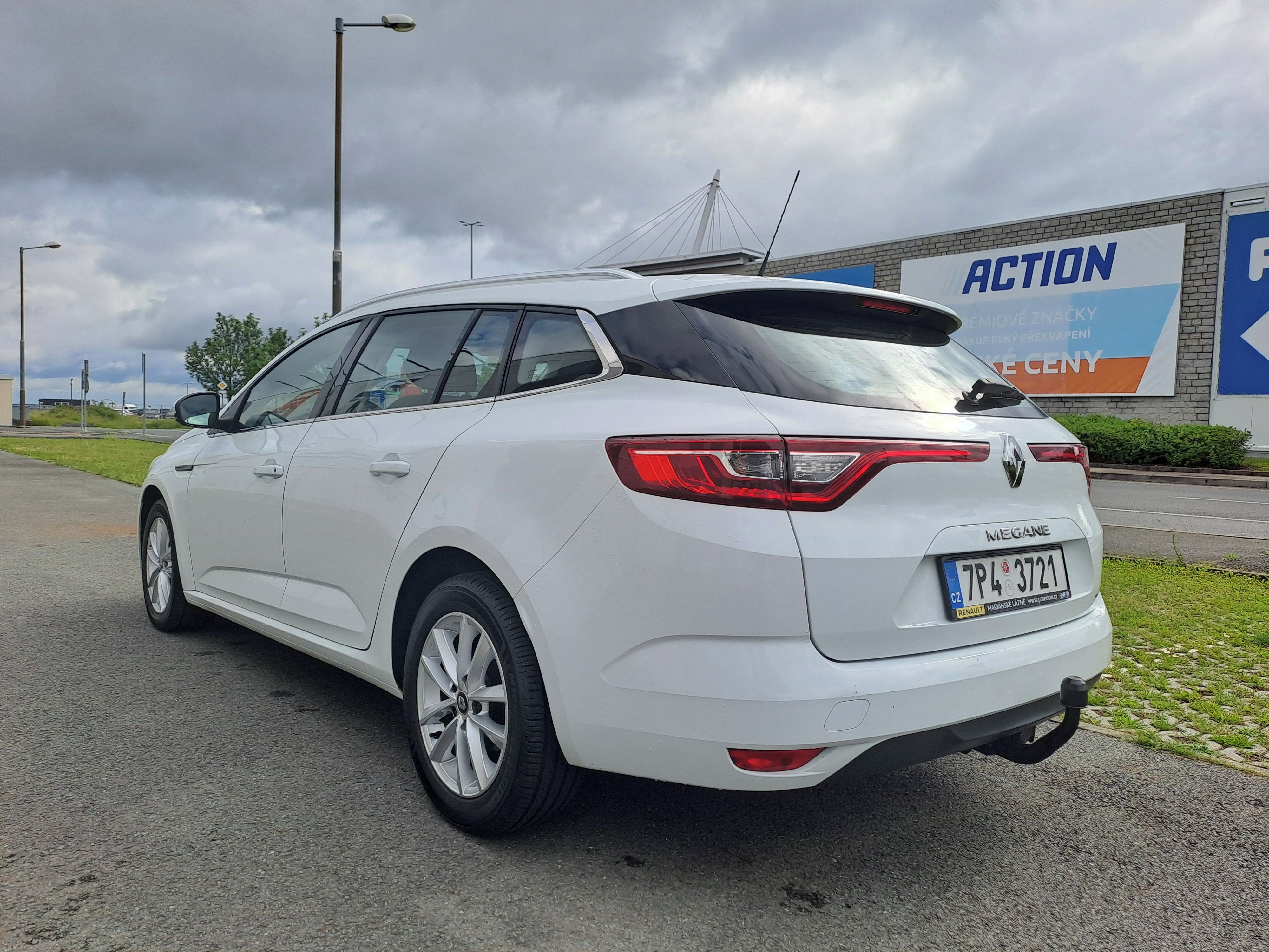 Renault Mégane, 1.3TCE 1.MAJ,PRAVIDELNÝ SERVIS - fotka 5