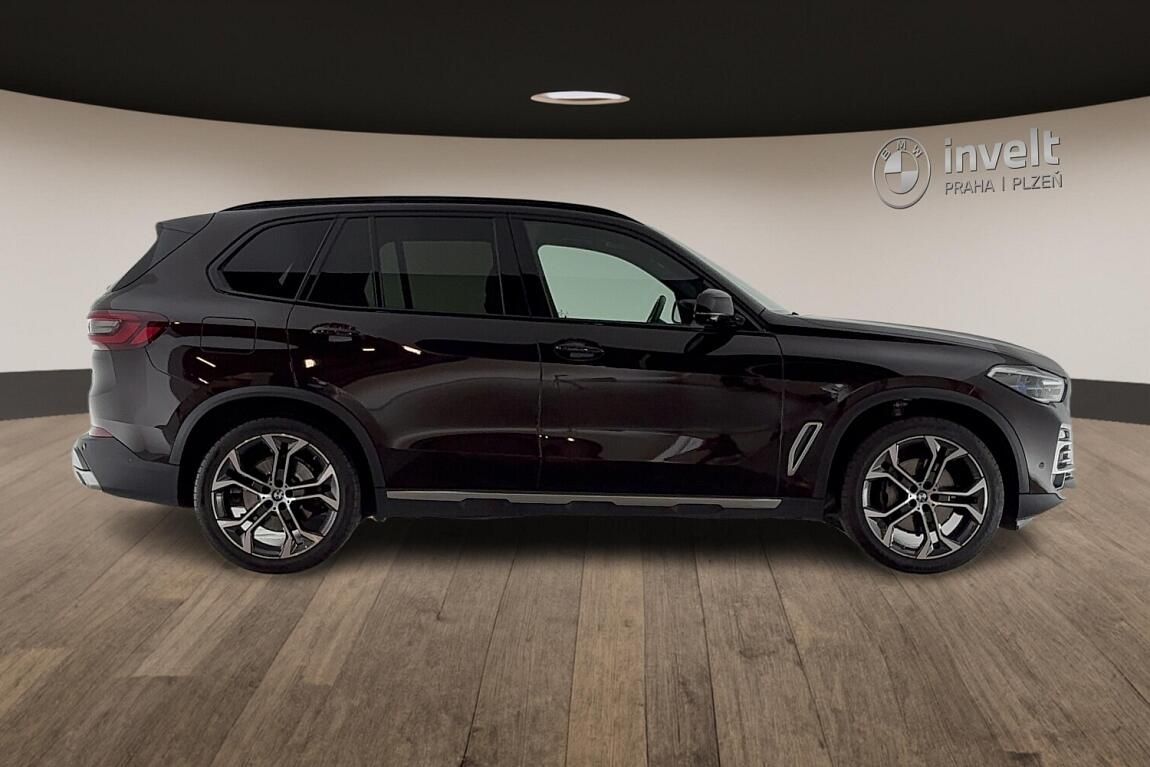 BMW X5, xDrive30d - fotka 2