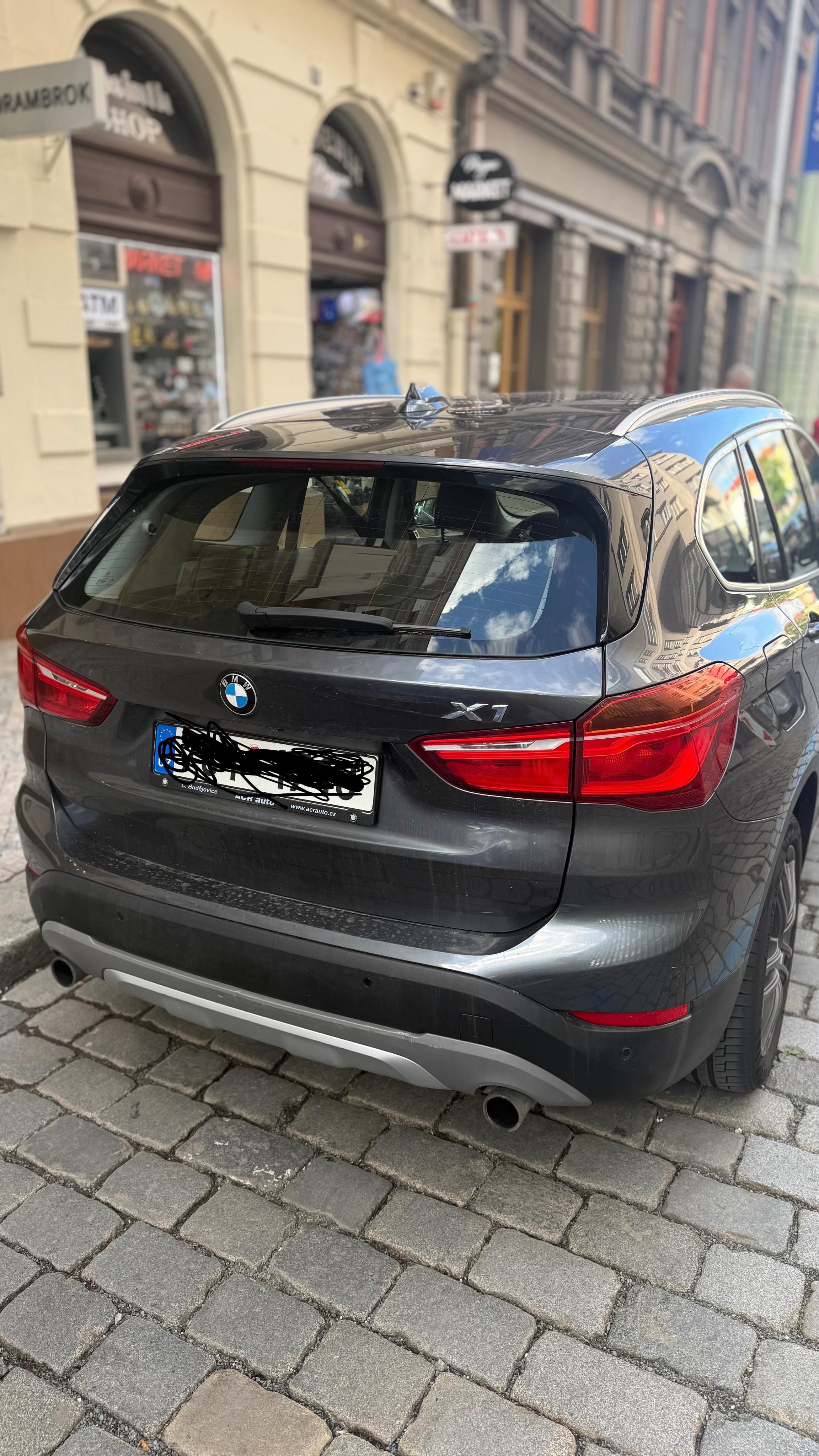BMW X1, BMW X1 xDrive, 140kW, Aut., CZ - fotka 6