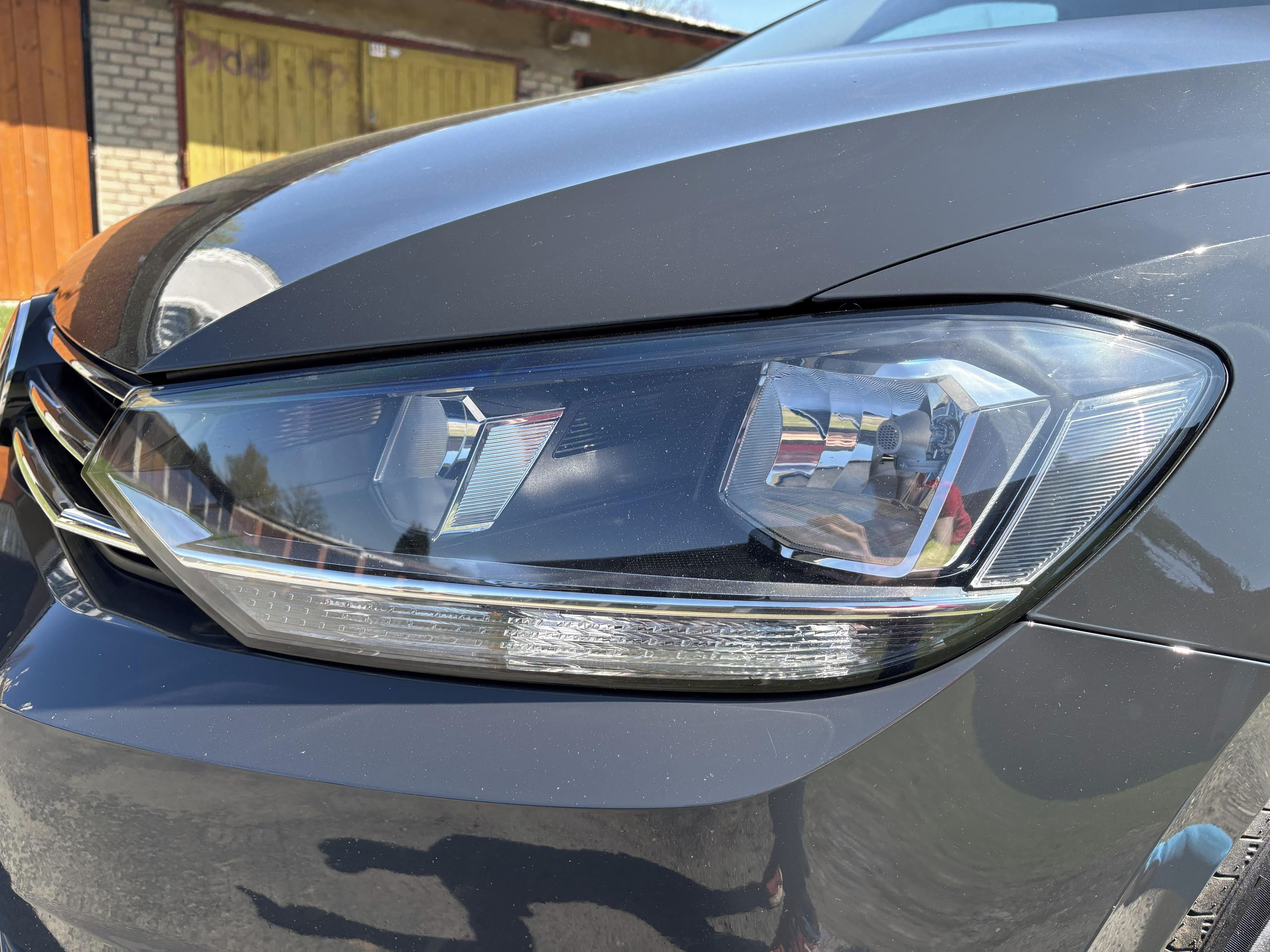 Volkswagen Touran, 2.0 TDI 110 KW 6G Highline - fotka 6