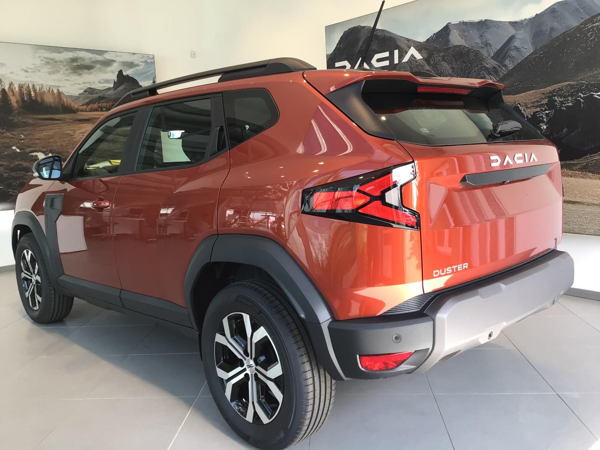 Dacia Duster, HYBRID AUTOMAT MAXIM. VÝBAVA - fotka 6