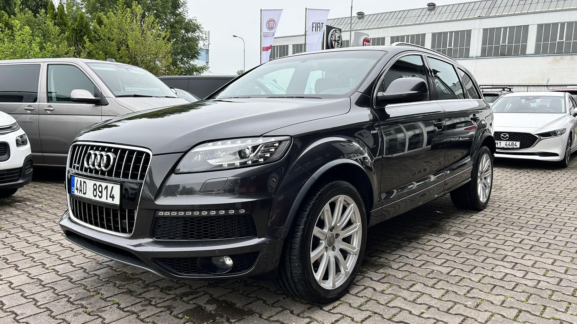 Audi Q7, 3.0 TDI 180 kW Sline - fotka 3