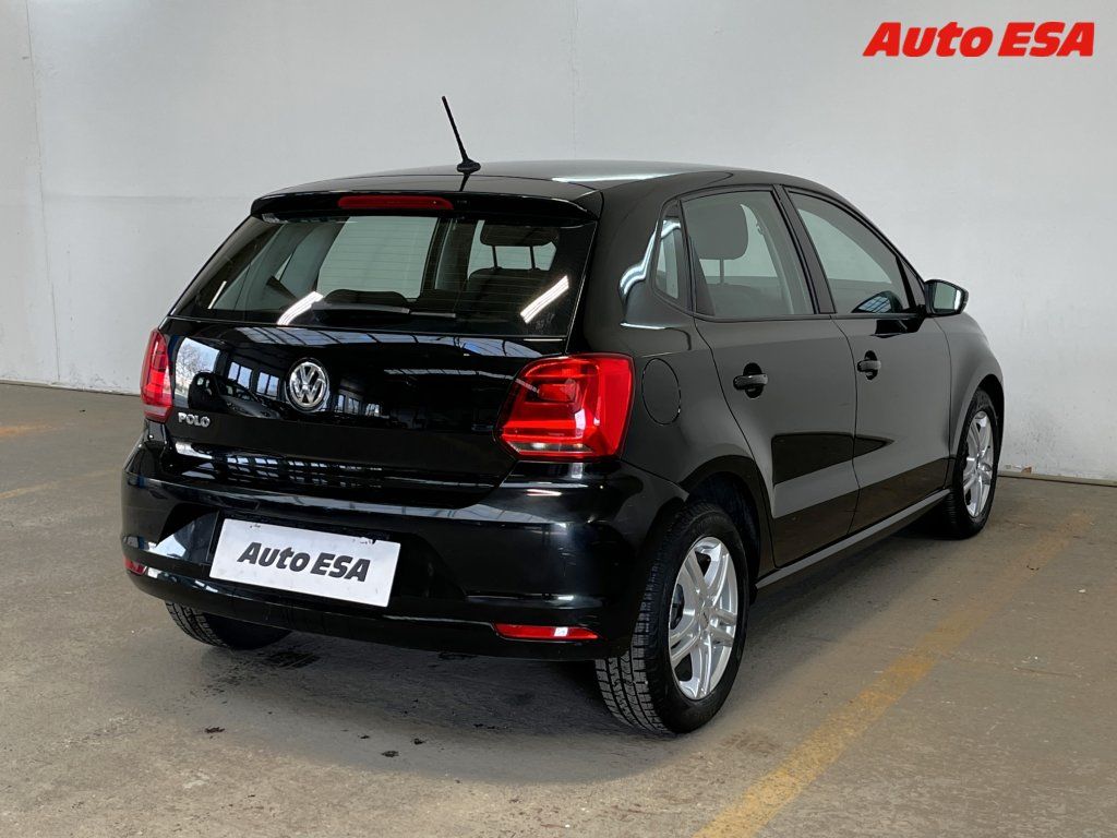 Volkswagen Polo, 1.0i,1.maj,AC - fotka 4