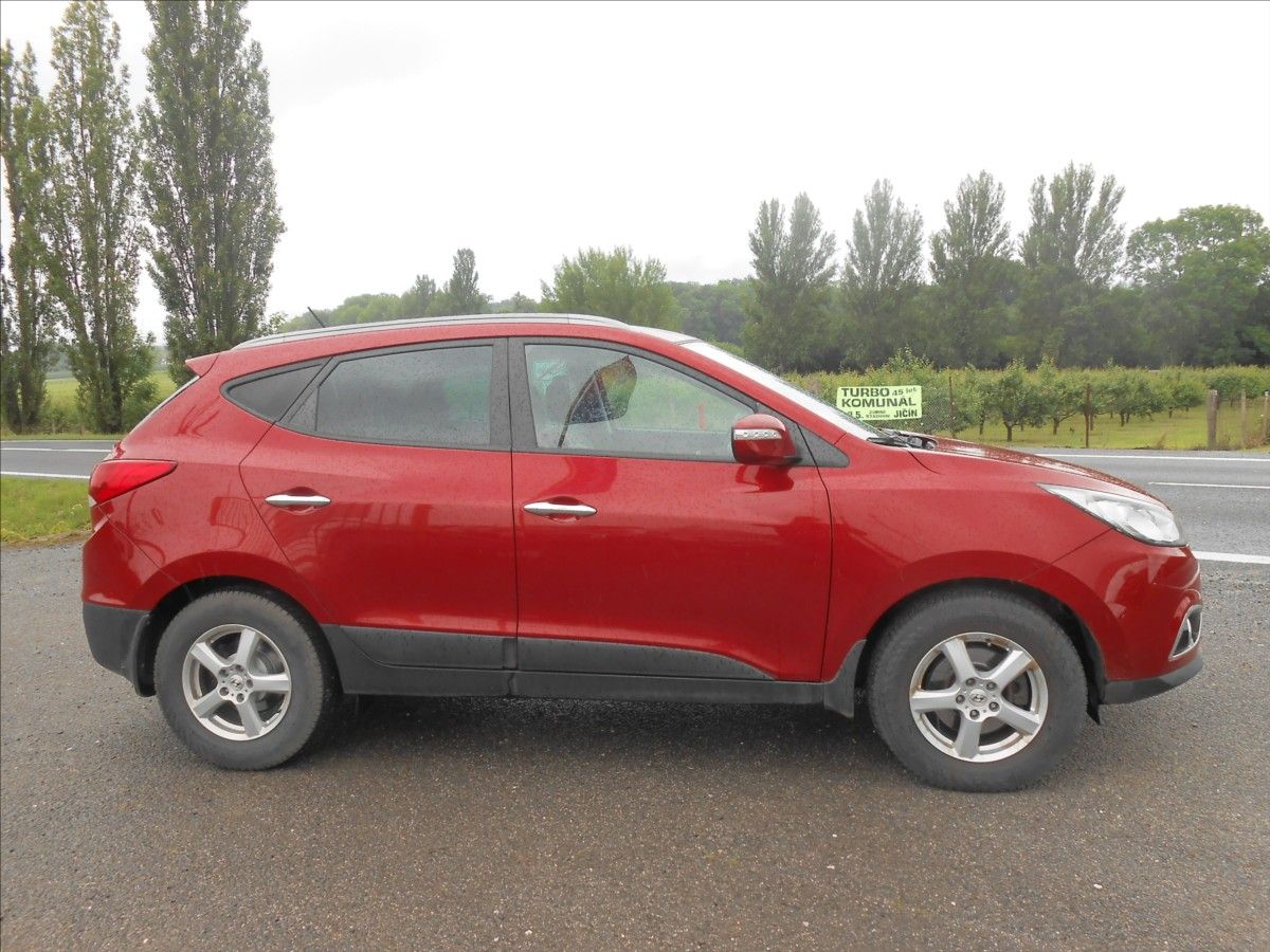 Hyundai ix35, 2,0 100 kW CZ Serviska 4 x 4 - fotka 6