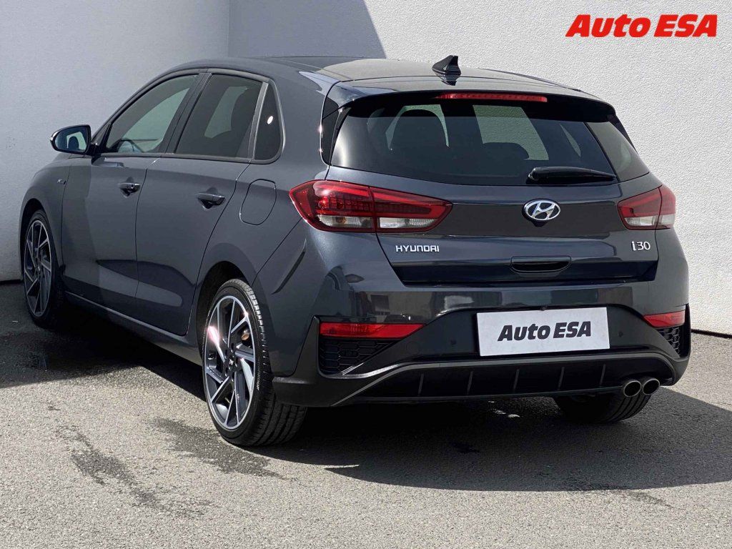 Hyundai i30, 1.5i,pano,N-Line - fotka 6