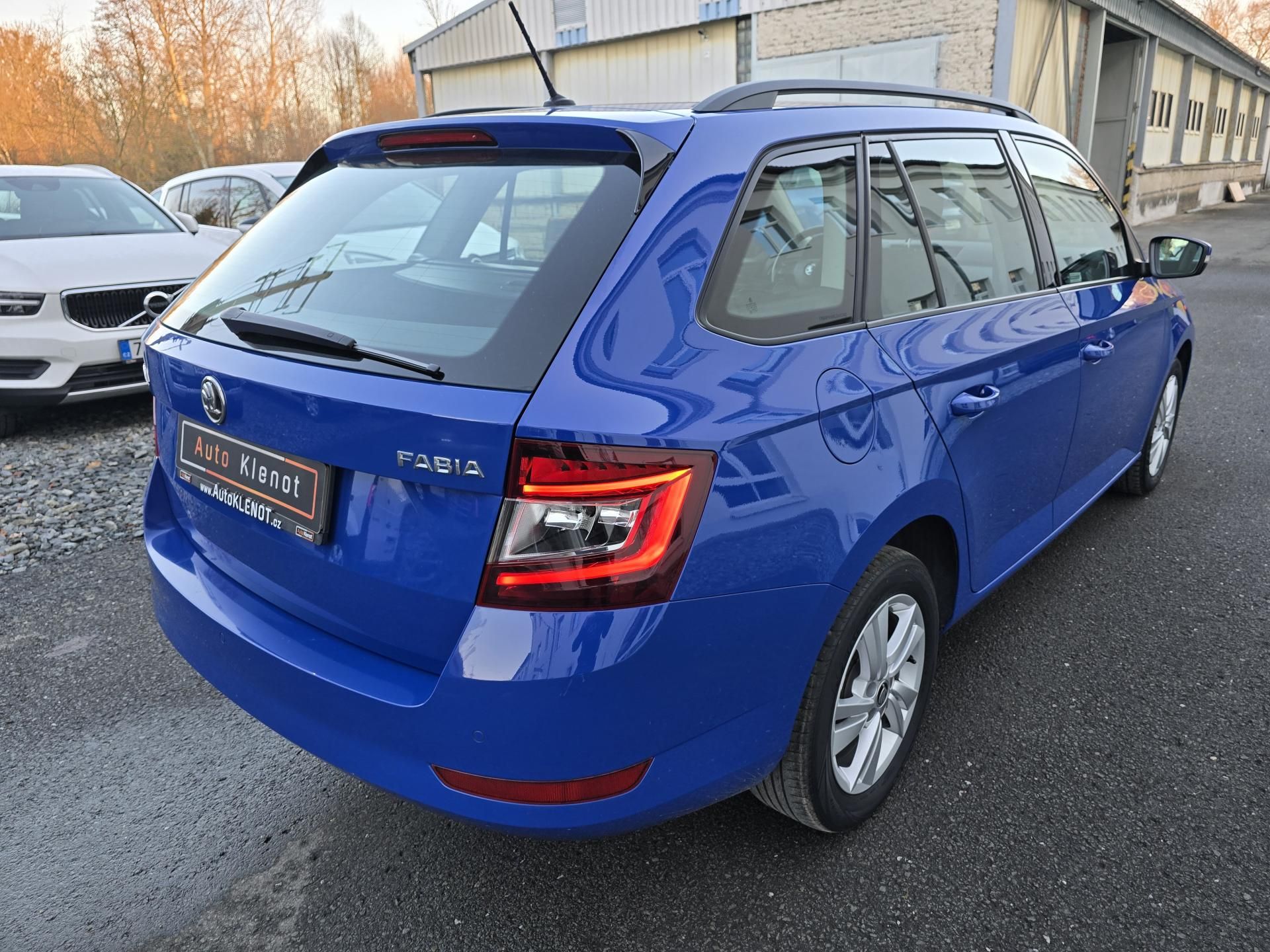 Škoda Fabia, 1,0TSI 70kW STYLE DIGIKLIMA ČR - fotka 4