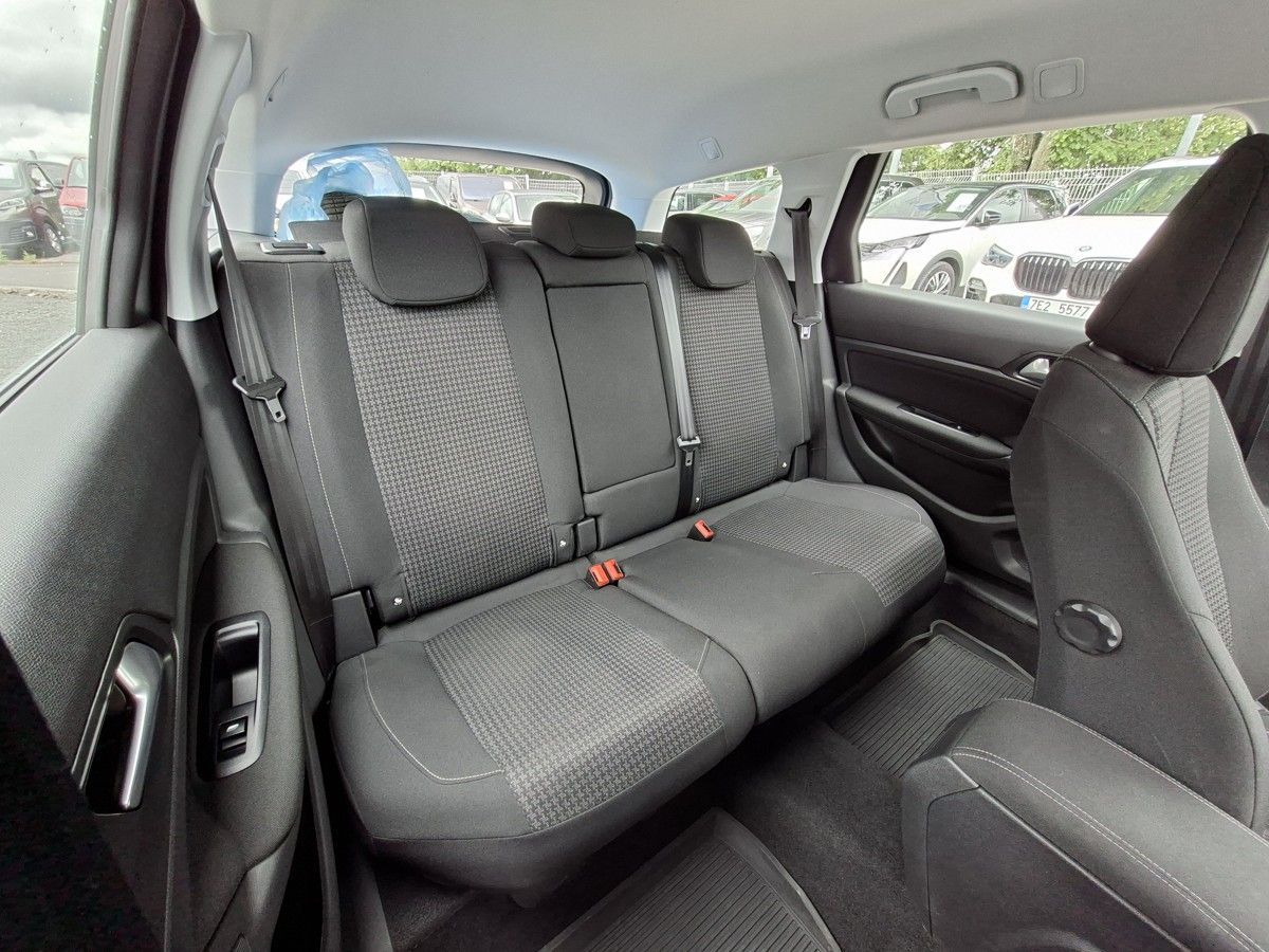 Peugeot 308, SW ACTIVE PACK 1.5 BHDi 130k M - fotka 6