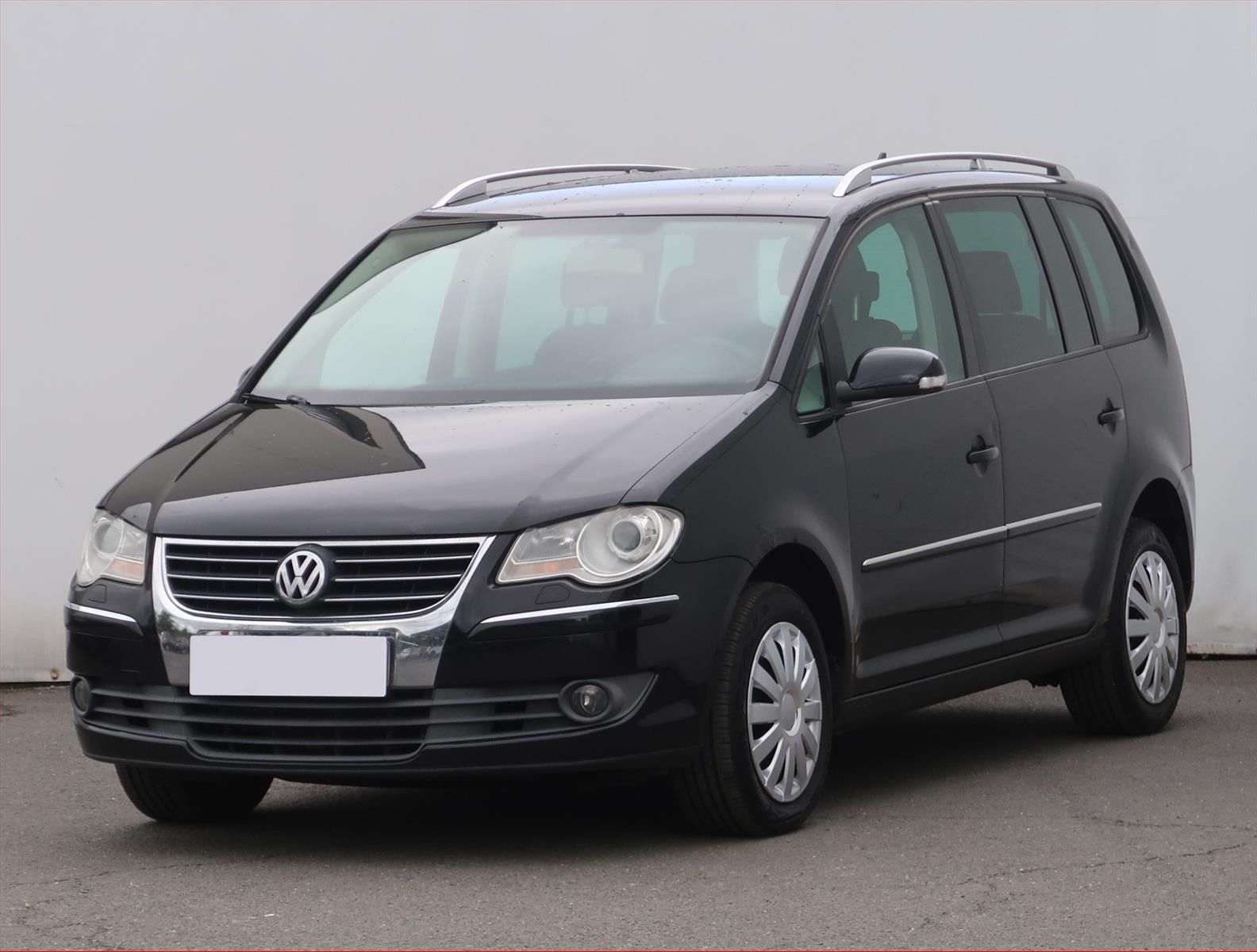 Volkswagen Touran, 2.0 TDI, Comfortline - fotka 2