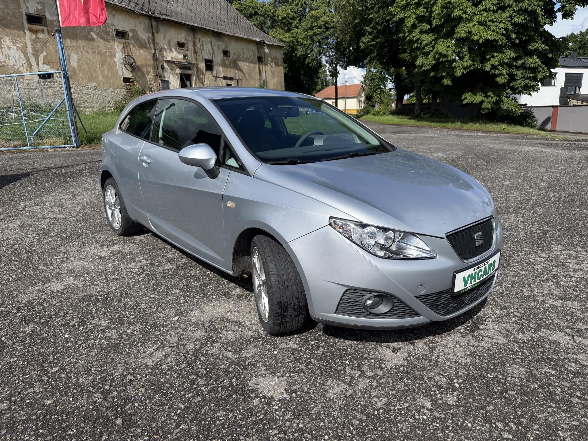 Seat Ibiza, 1,4i AUT. KLIMATIZACE - fotka 3