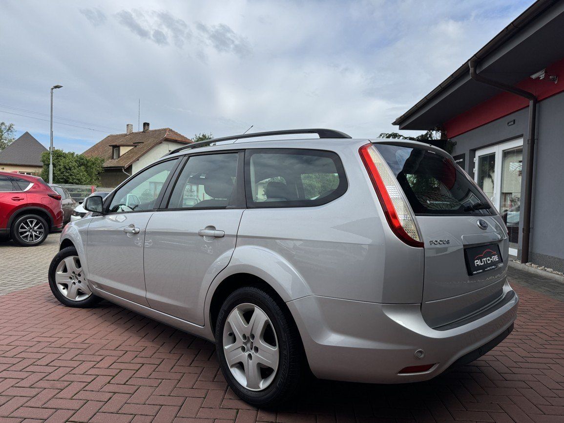 Ford Focus, 1.6i Navi Klima Výhřev Okna - fotka 3