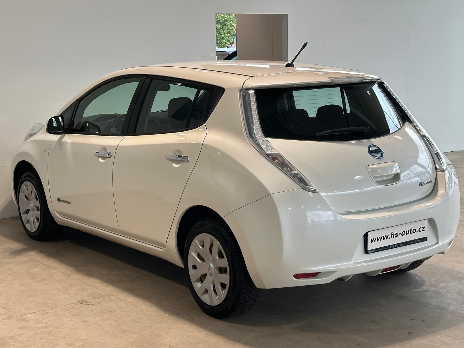 Nissan LEAF, 24kWh,1.majitel,ČR - fotka 6