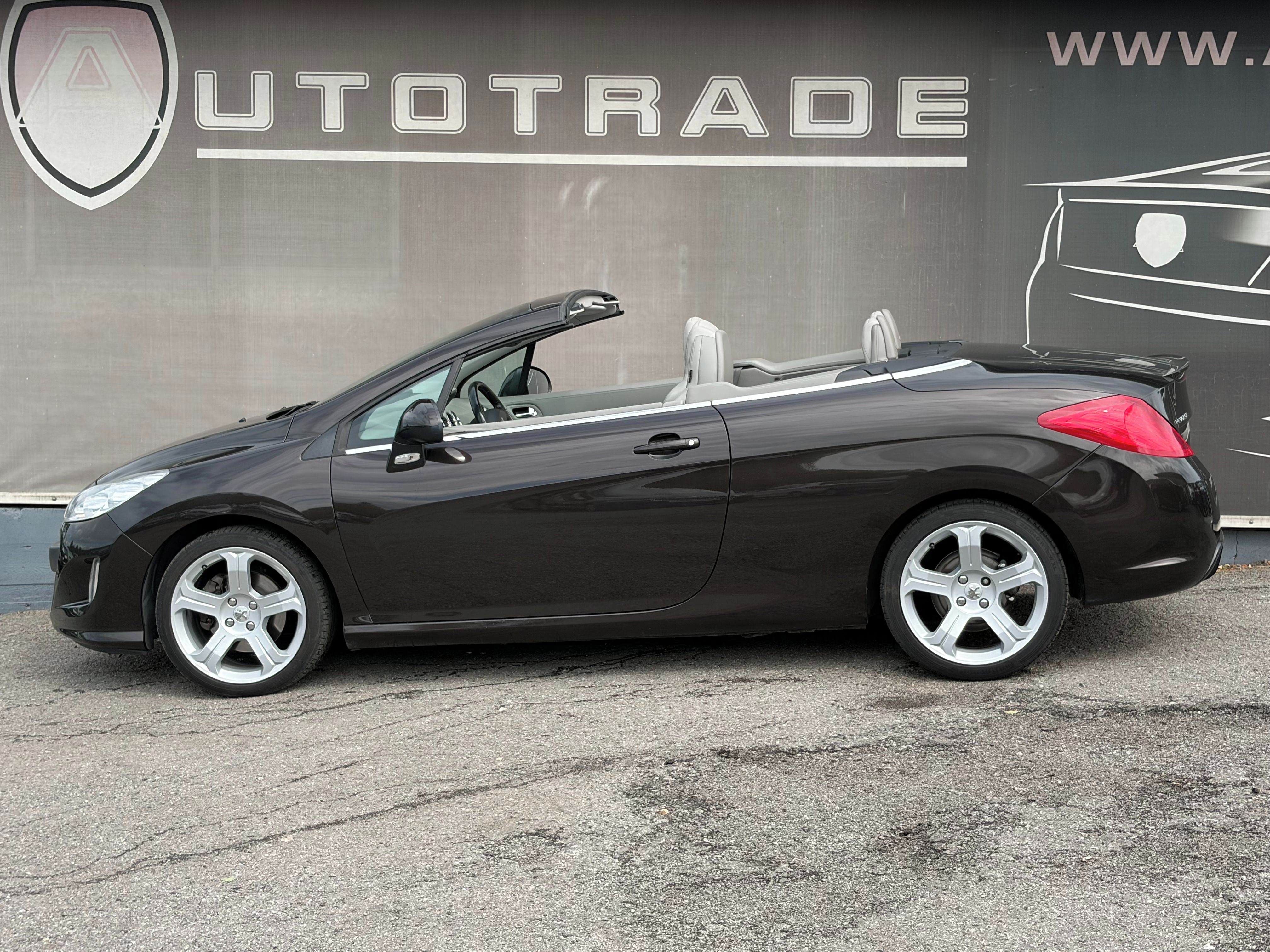 Peugeot 308, 2.0 HDi 103kW, CABRIOLET - fotka 4