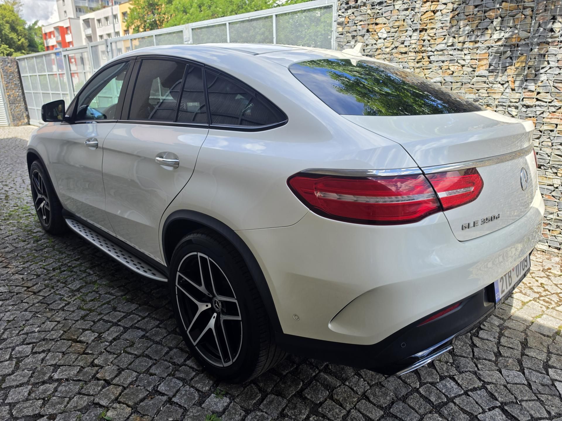 Mercedes-Benz GLE, 350CDI 4-MATIC AMG - fotka 3
