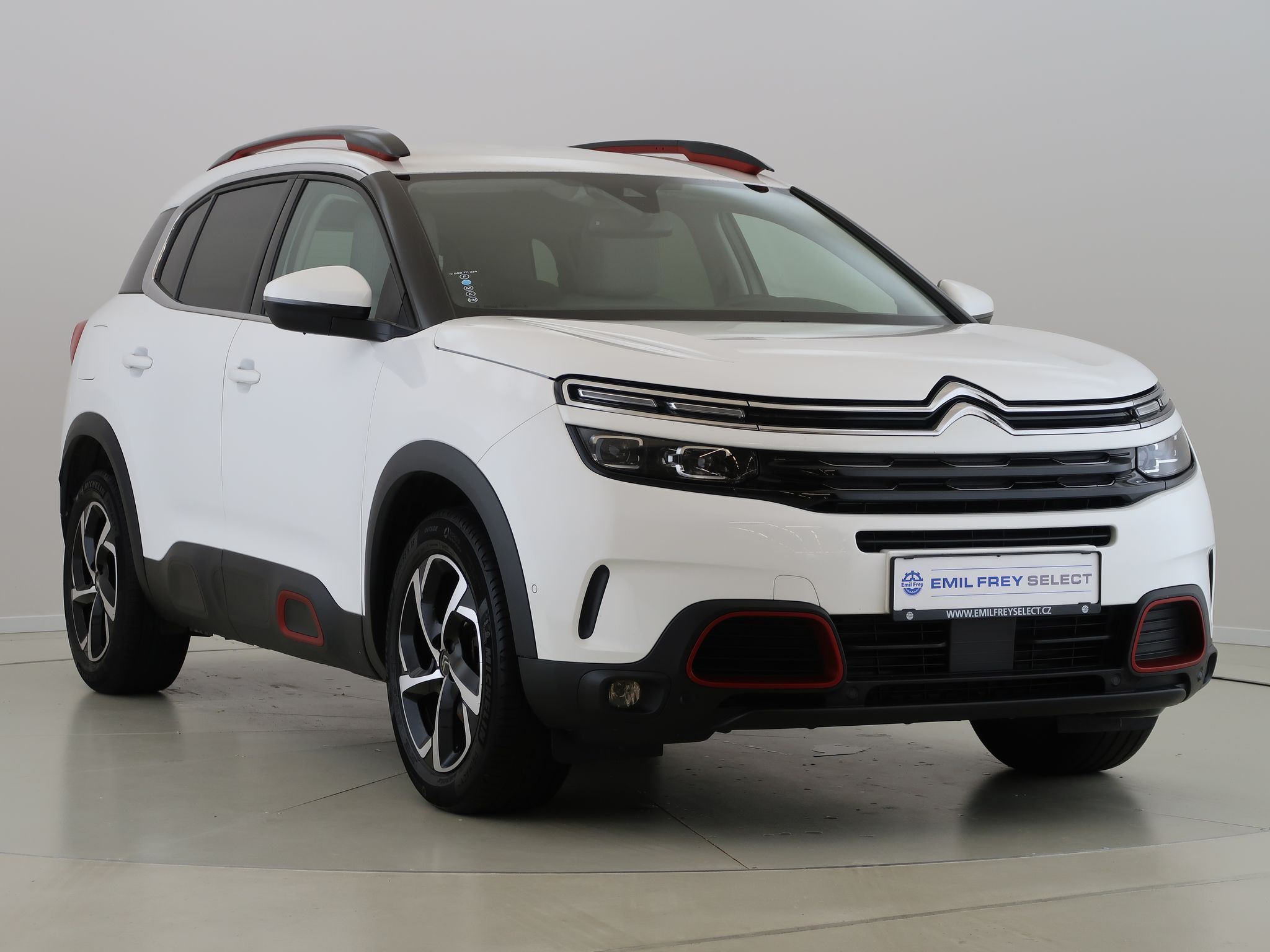 Citroën C5 Aircross, 1.6PureTech,133kW,AT8,CZ,SHINE - fotka 3