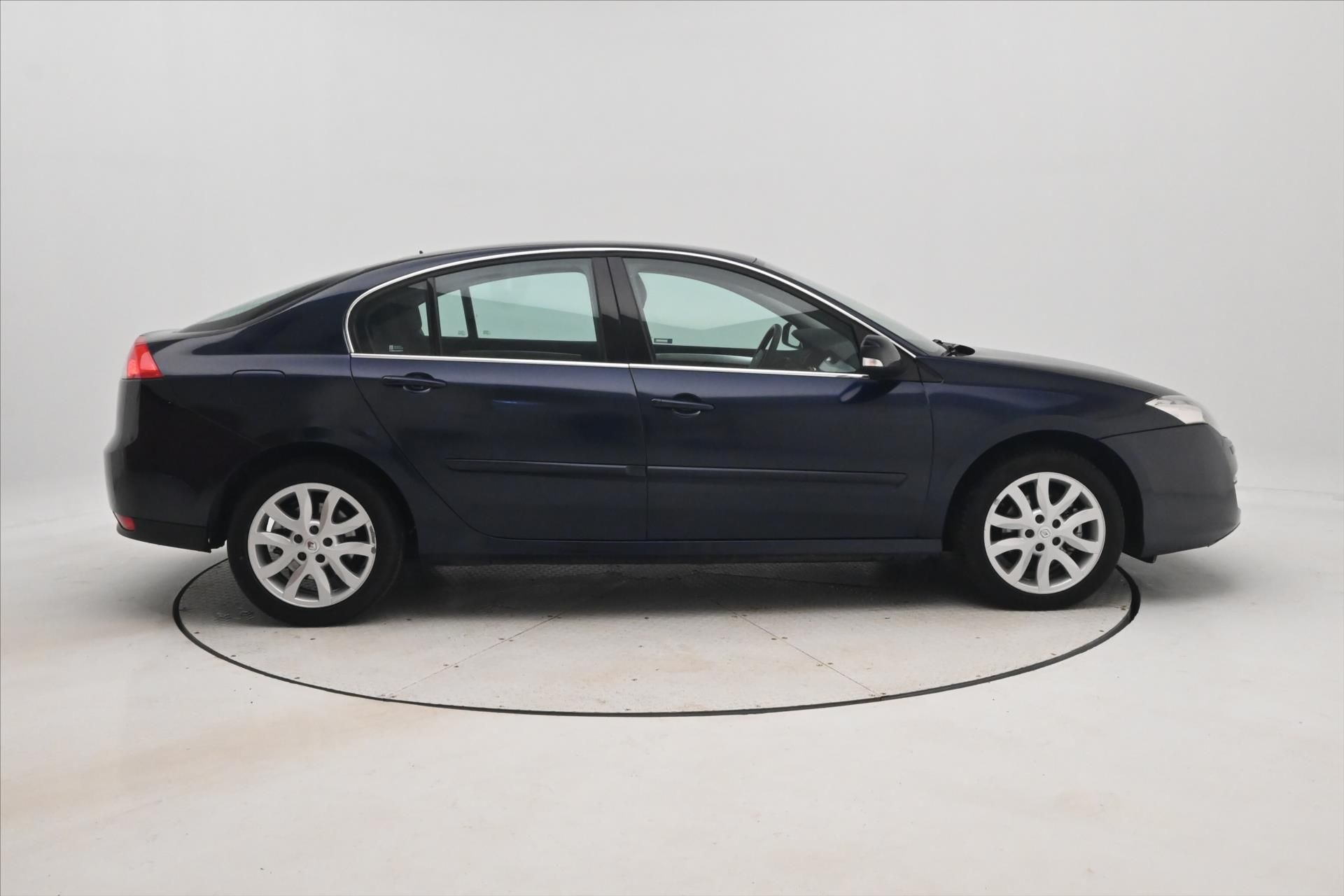 Renault Laguna, 2,0 dCi 110 kW Xenon nová STK - fotka 4