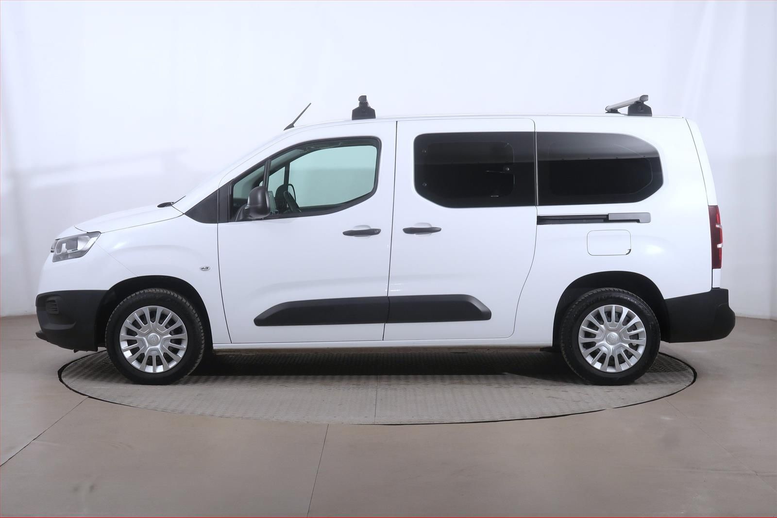 Toyota Proace City Verso, Maxi 1.5 D-4D, 5Míst, ČR, 1Maj - fotka 3