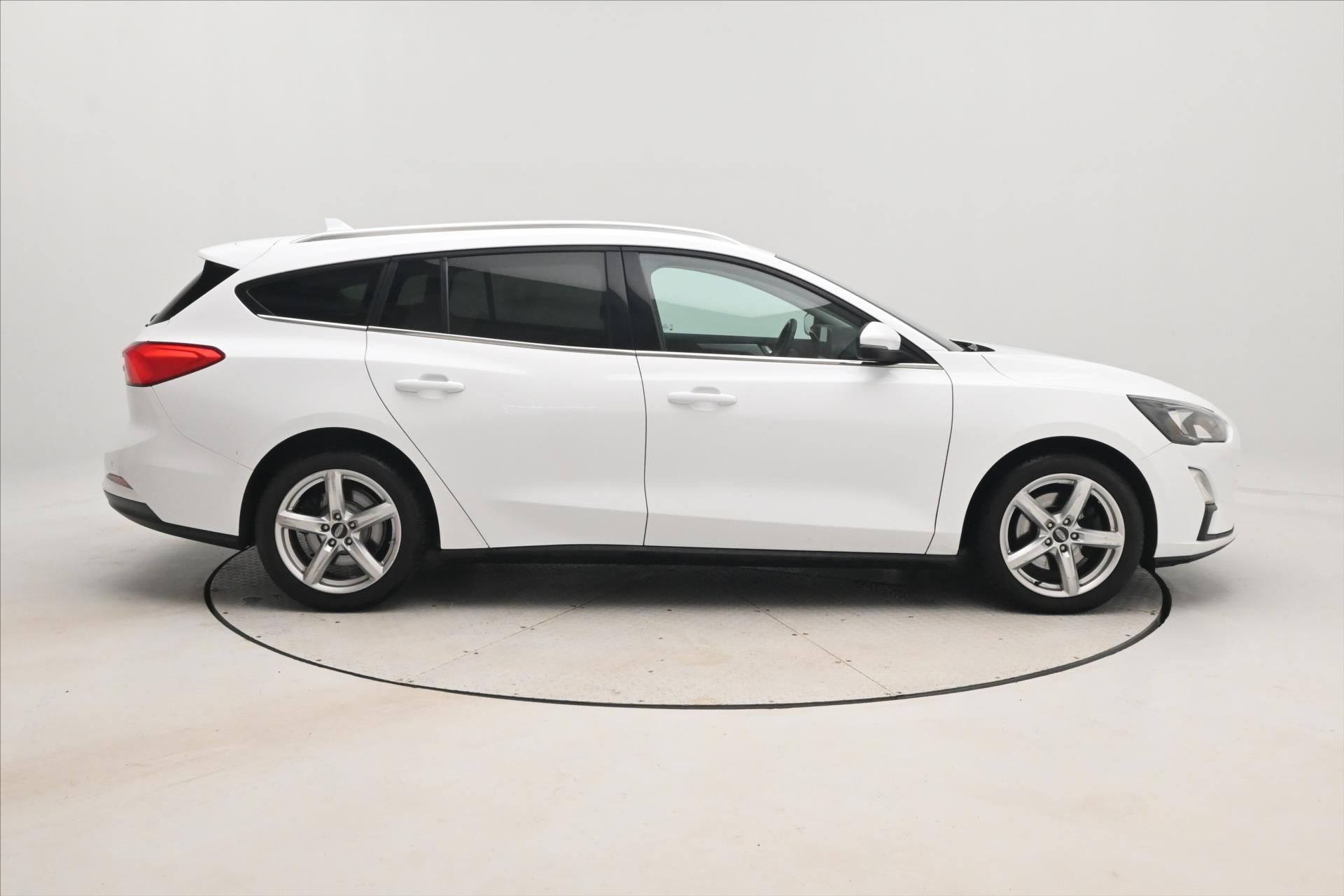 Ford Focus, 1,5 EcoBlue 88 kW Záruka až 5 - fotka 4
