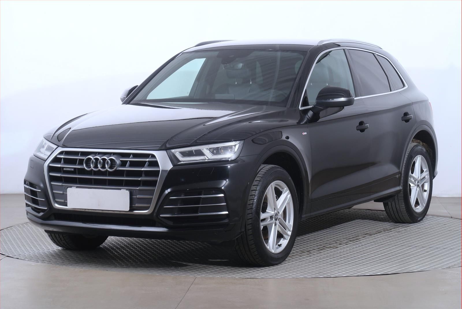 Audi Q5, 2.0 TDI, 4X4, Automat - fotka 2