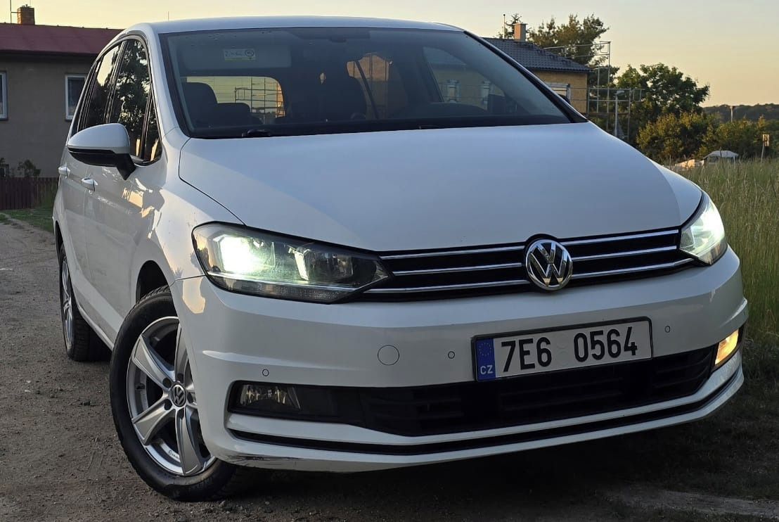 Volkswagen Touran, 2.0 - fotka 3