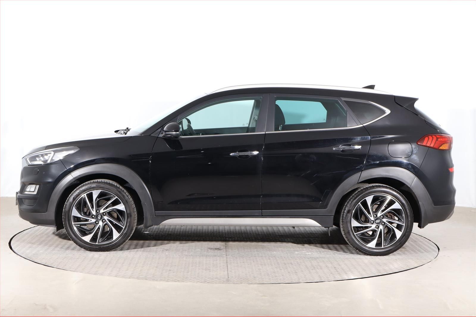 Hyundai Tucson, 1.6 T-GDI, 4X4, Automat - fotka 3