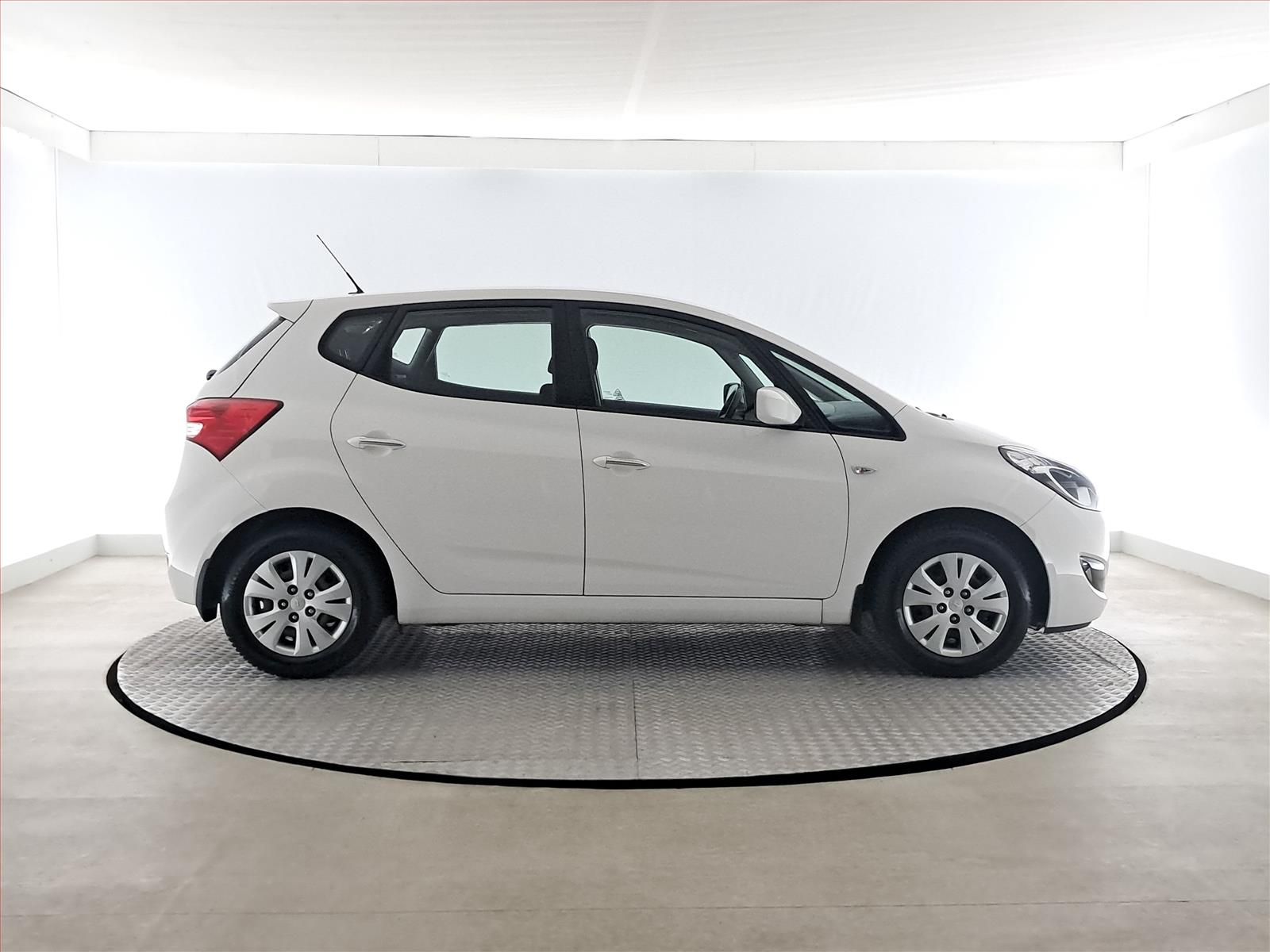 Hyundai ix20, 1.4 CVVT, ČR,1.maj, Serv.kniha - fotka 6