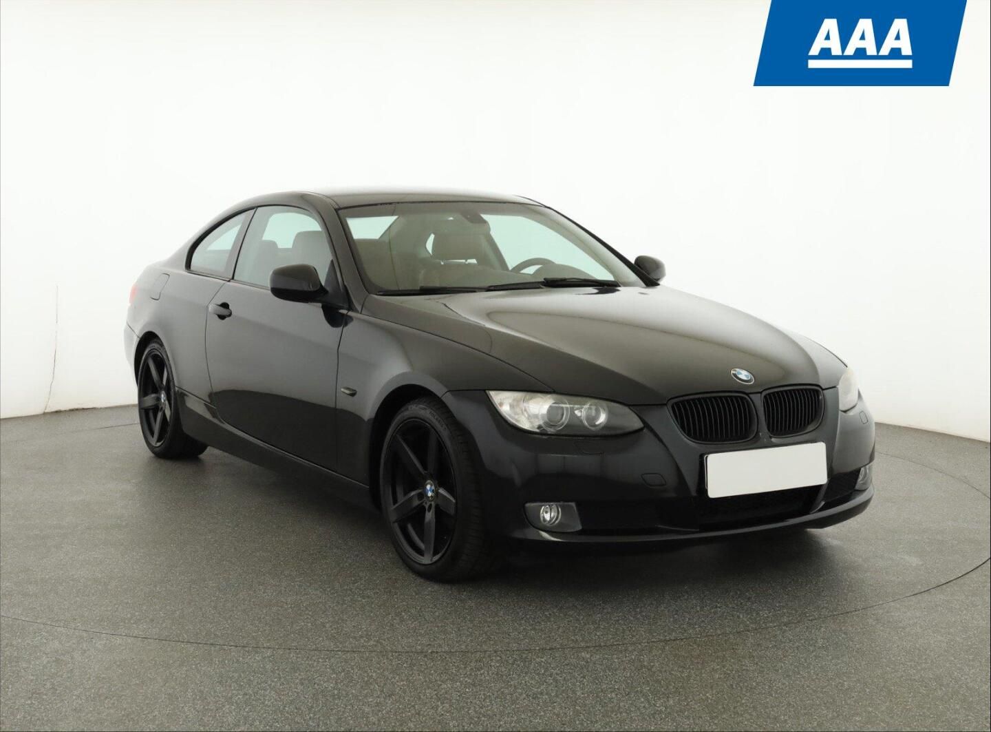 BMW Řada 3, 320 i, Kožené sedačky, Xenony