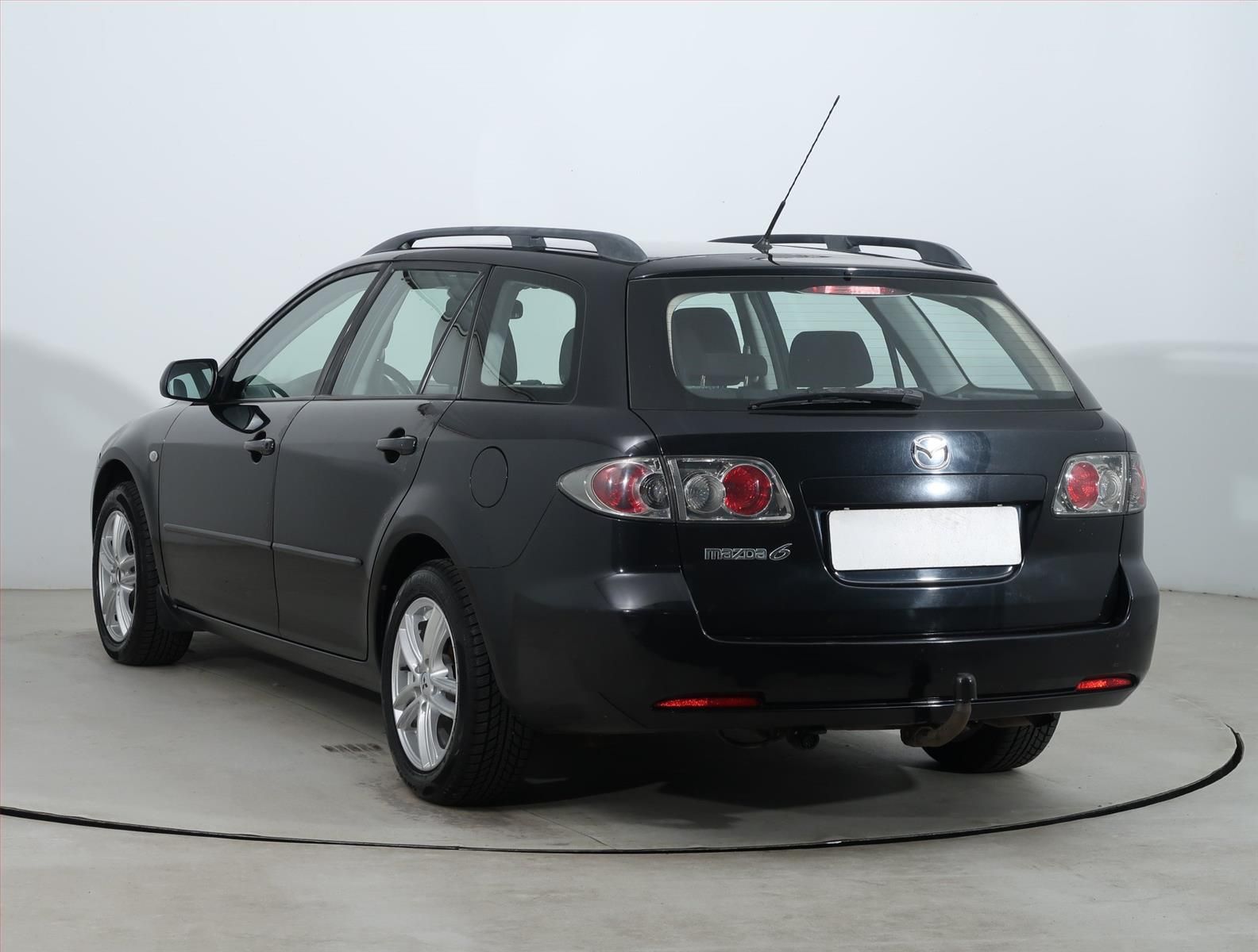 Mazda 6, 1.8, oblíbený vůz - fotka 4