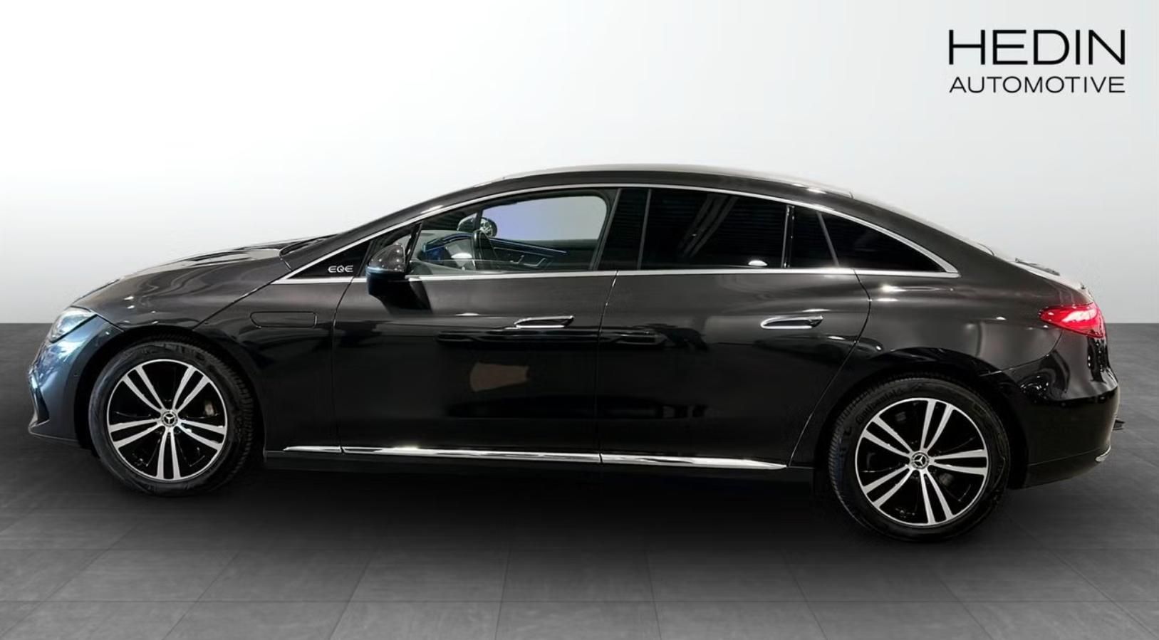 Mercedes-Benz EQE, 300 98kWh Kamera Tažné - fotka 6