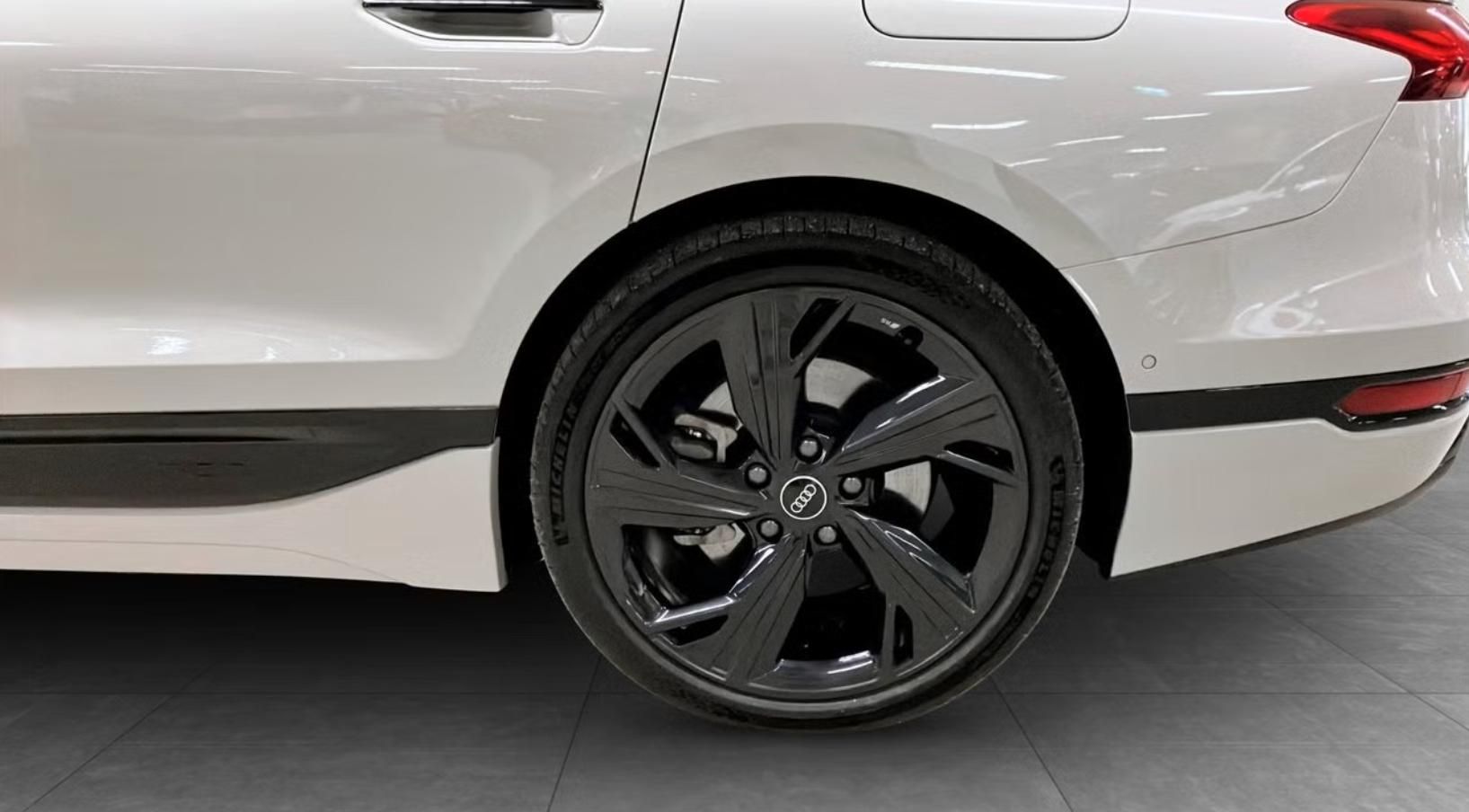 Audi A6 Avant, e-tron Performance 360k Pano. - fotka 6