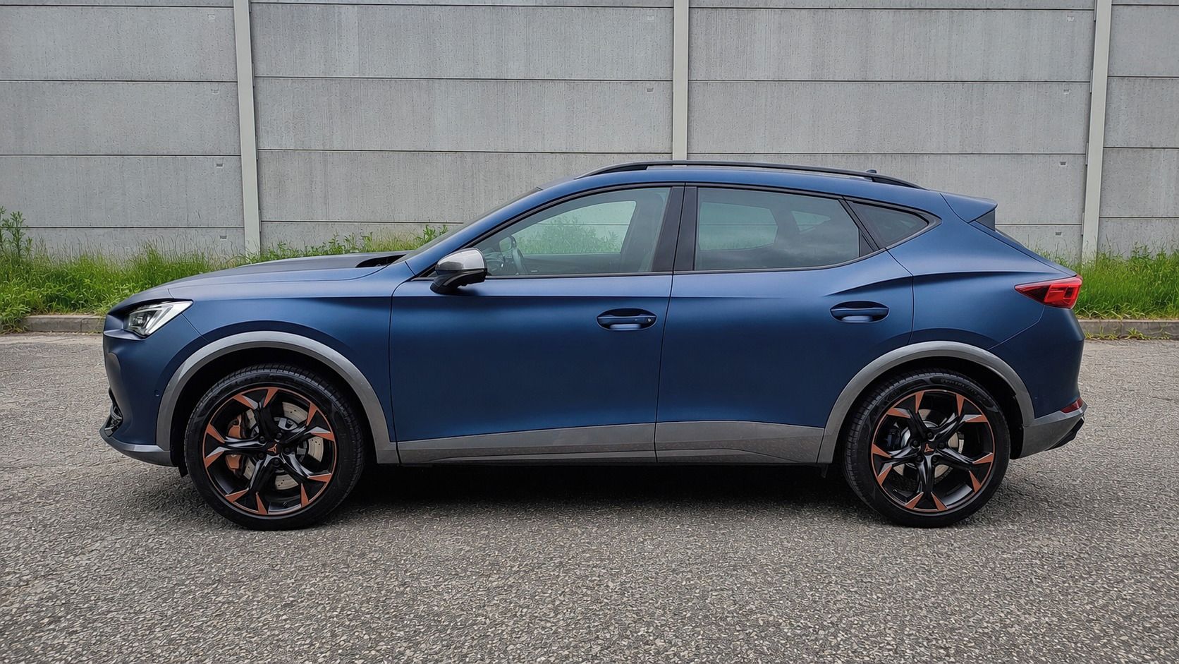 Cupra Formentor, 2.0 TSI 228kW, VZ Matte Petrol - fotka 4