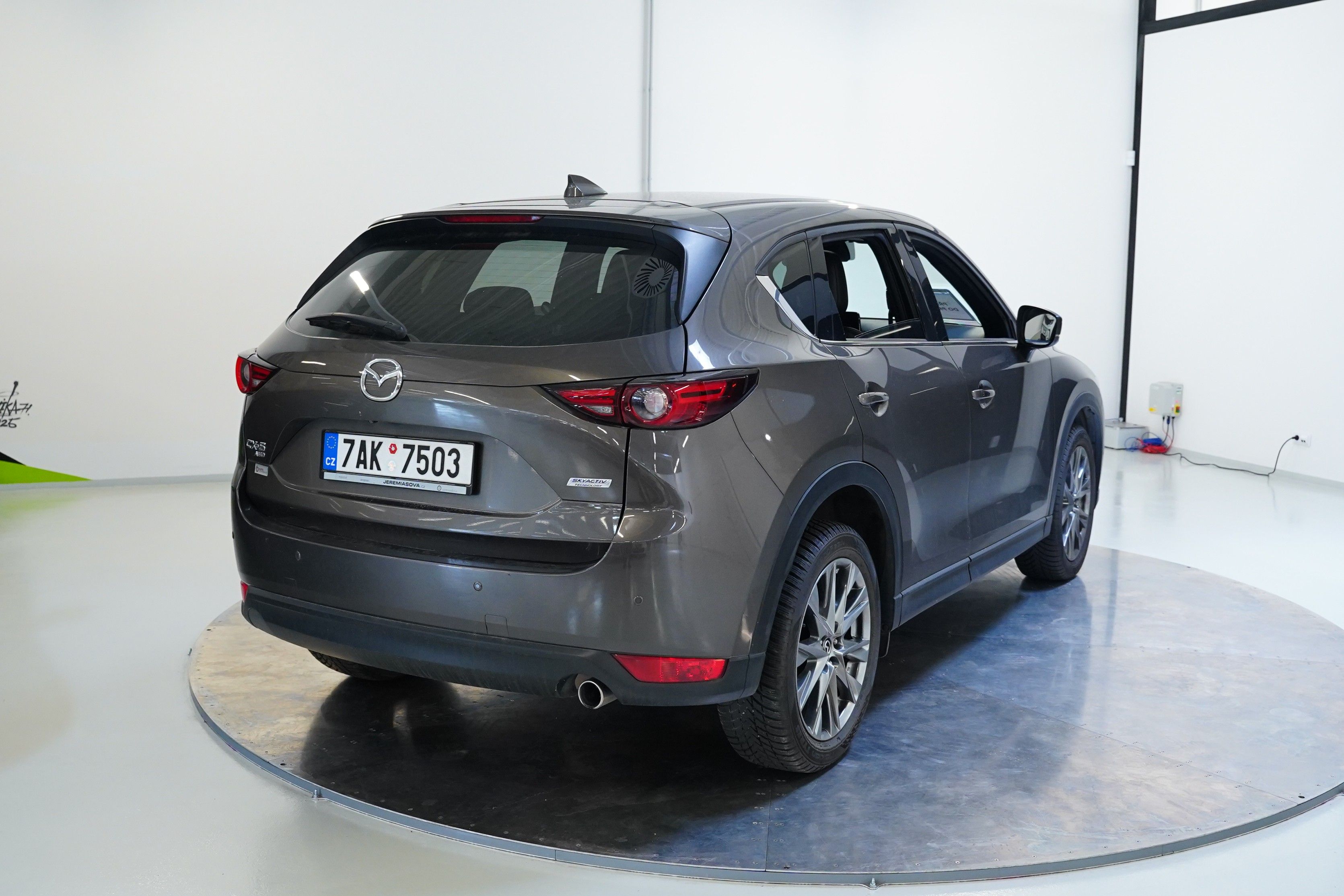 Mazda CX-5, 2.2 Skyactiv-D 135 kW AWD - fotka 3