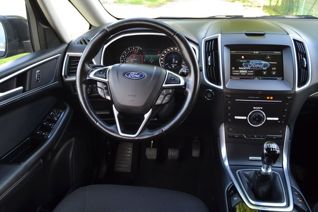 Ford Galaxy - fotka 6