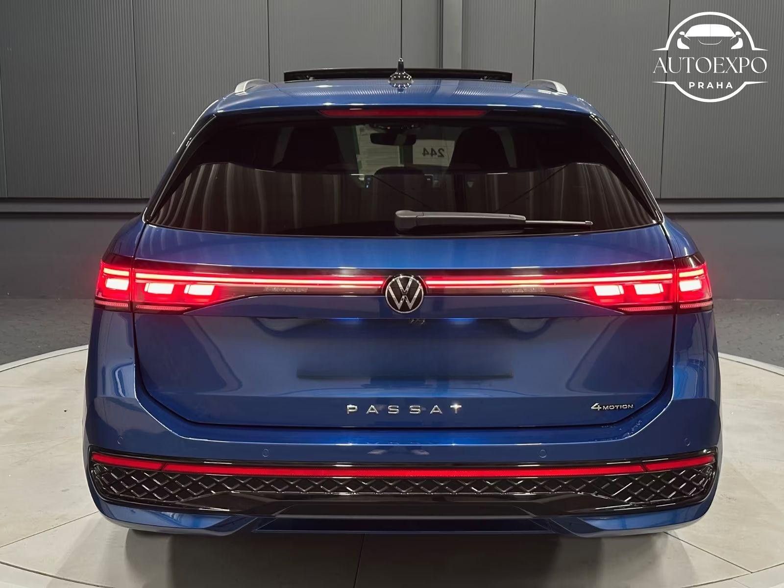 Volkswagen Passat Variant, 4Motion R-Line*142kW*PANORAMA - fotka 6