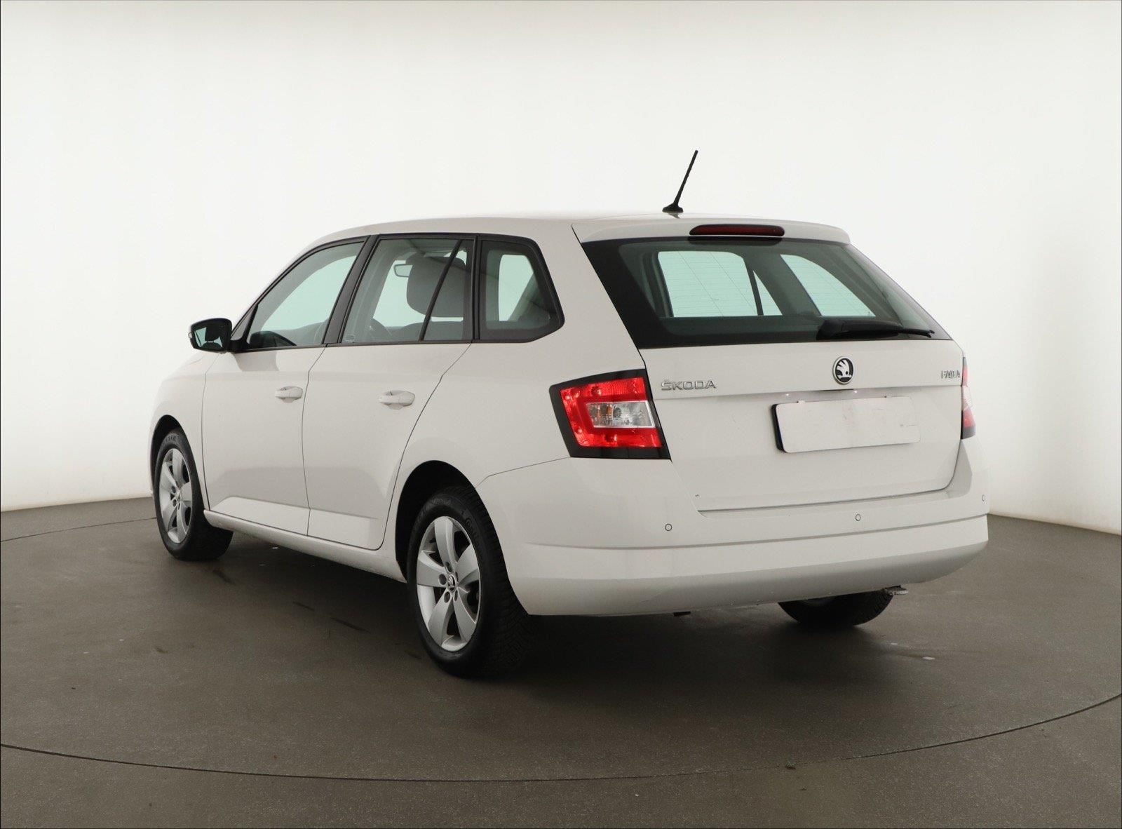 Škoda Fabia, 1.0 TSI, Ambition Plus - fotka 4