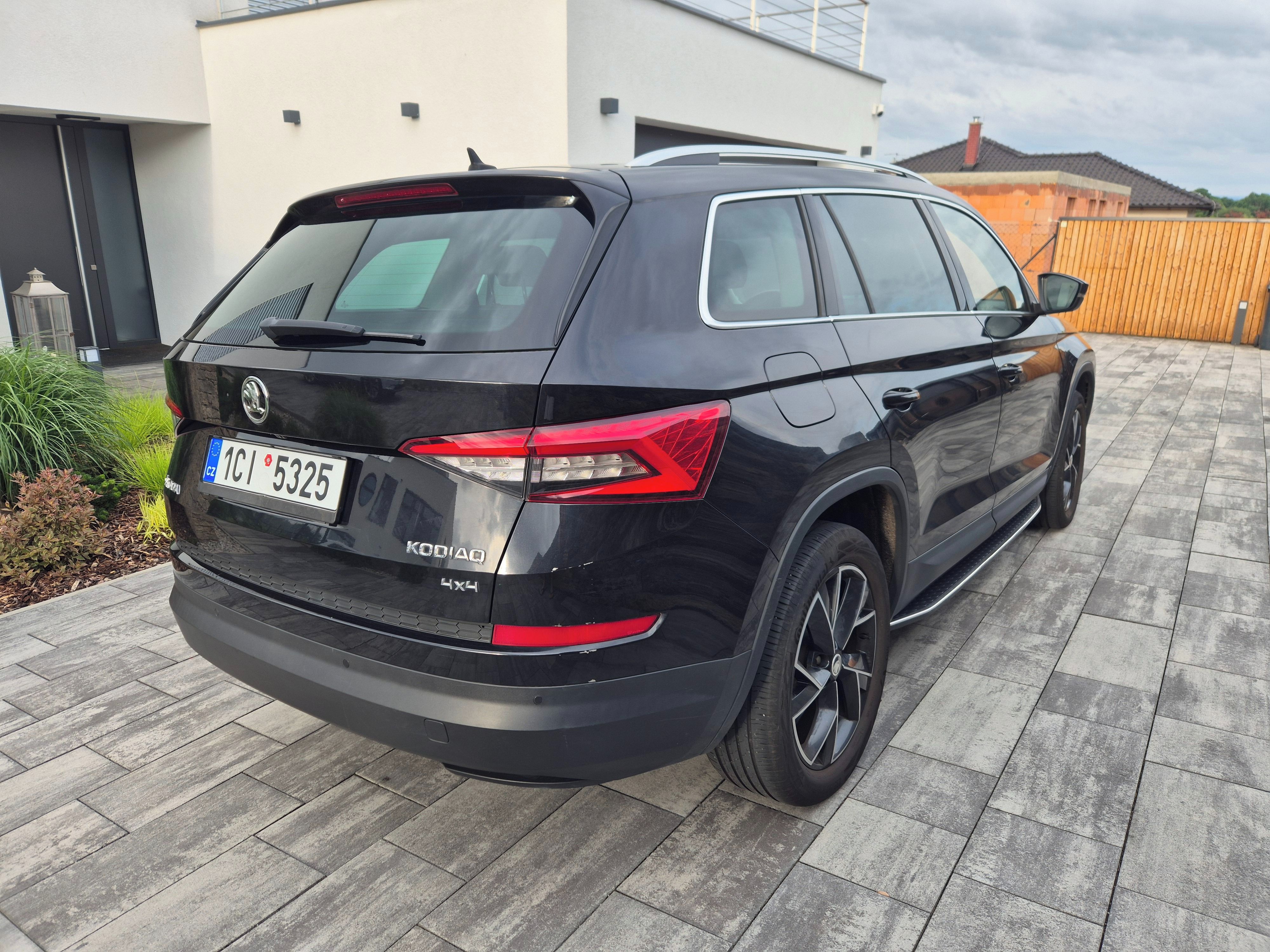 Škoda Kodiaq, 2.0tdi,140kw, 4x4, ČR, Tažné - fotka 3