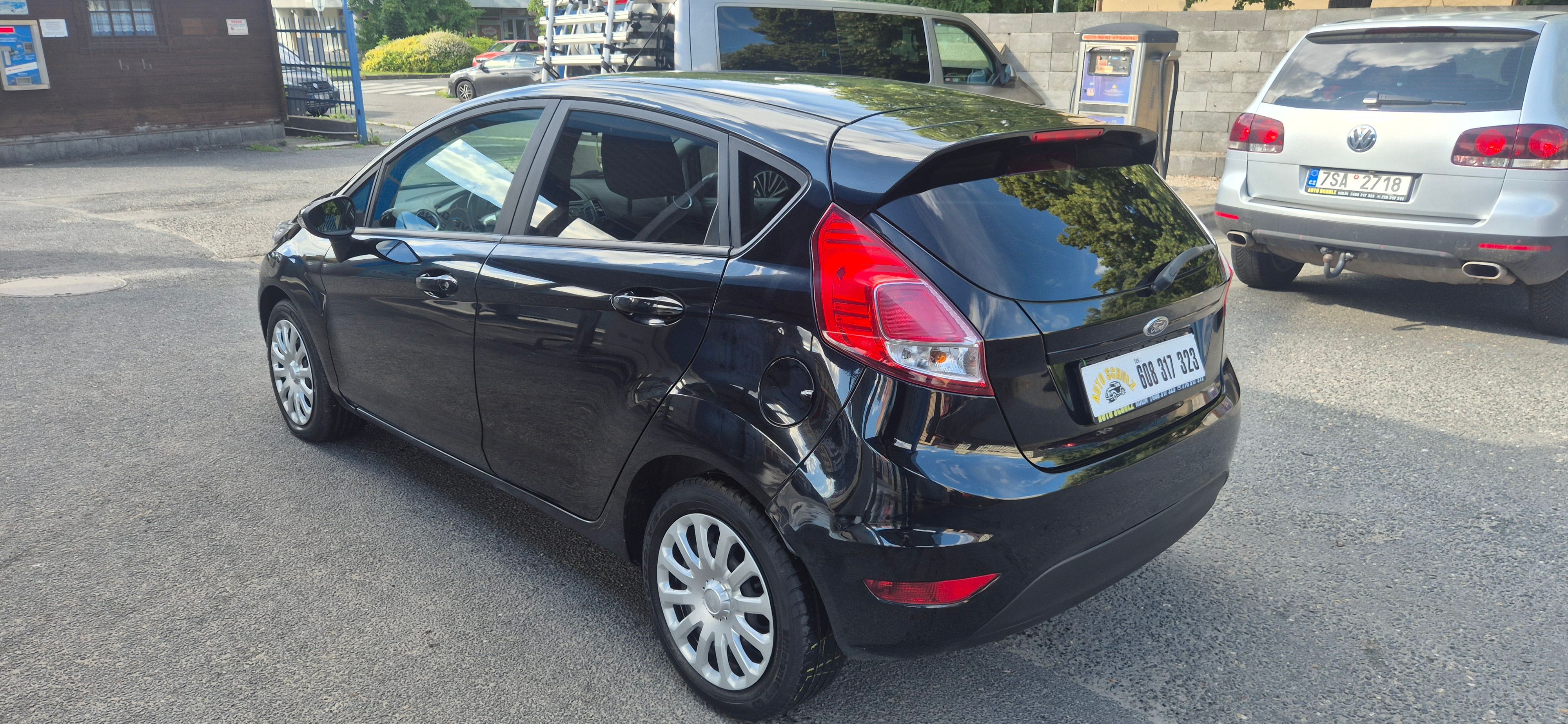 Ford Fiesta, 1.5 TDCI 70 KW,KLIMA,TEMPOMAT - fotka 5