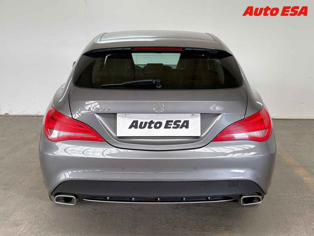 Mercedes-Benz CLA, 1.6 200,AT - fotka 5