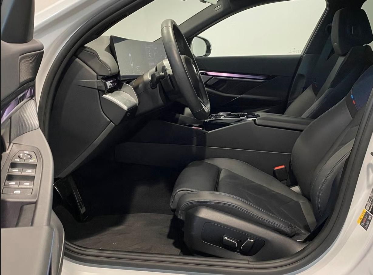 BMW i5, eDrive40 M Sport Kamera Tažné - fotka 3